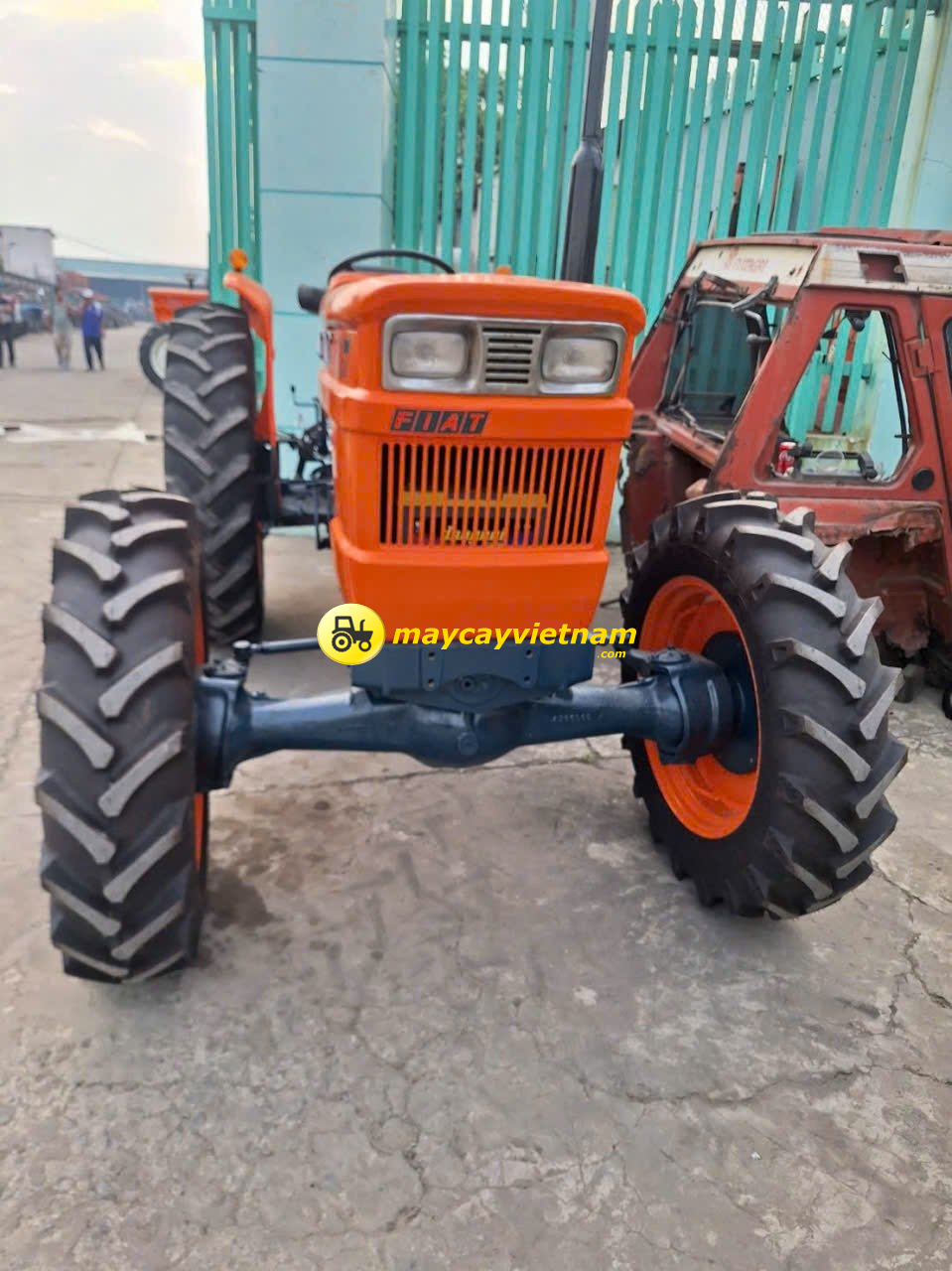 Máy cày Kubota Fiat 640 2 cầu - Hình ảnh 4