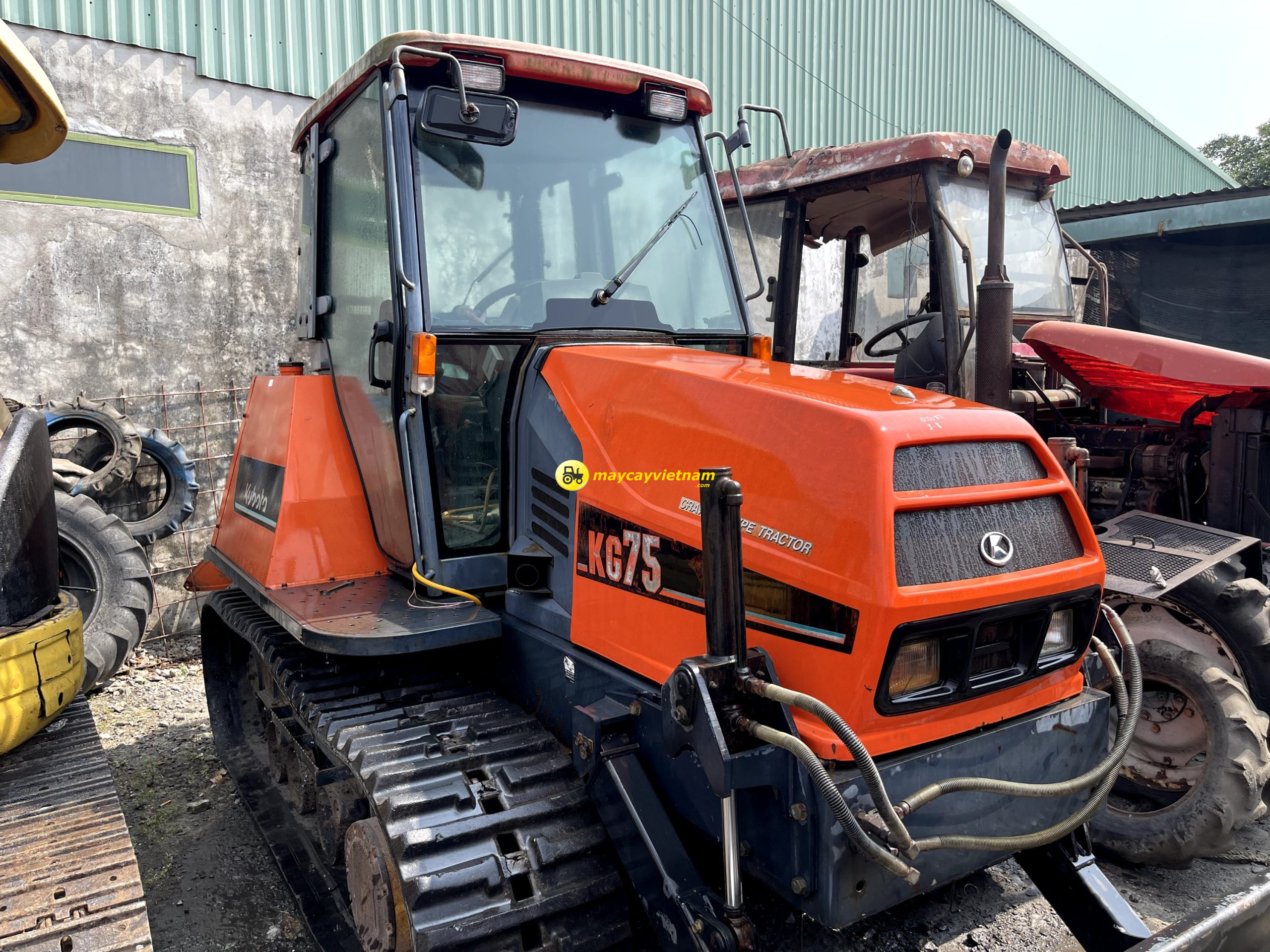 Máy cày Bánh Xích địa hình Kubota KG75 Cabin Lạnh