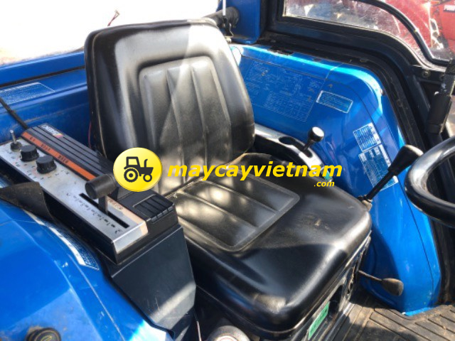 Máy cày ISEKI TA 312 - cabin - Hình ảnh 3