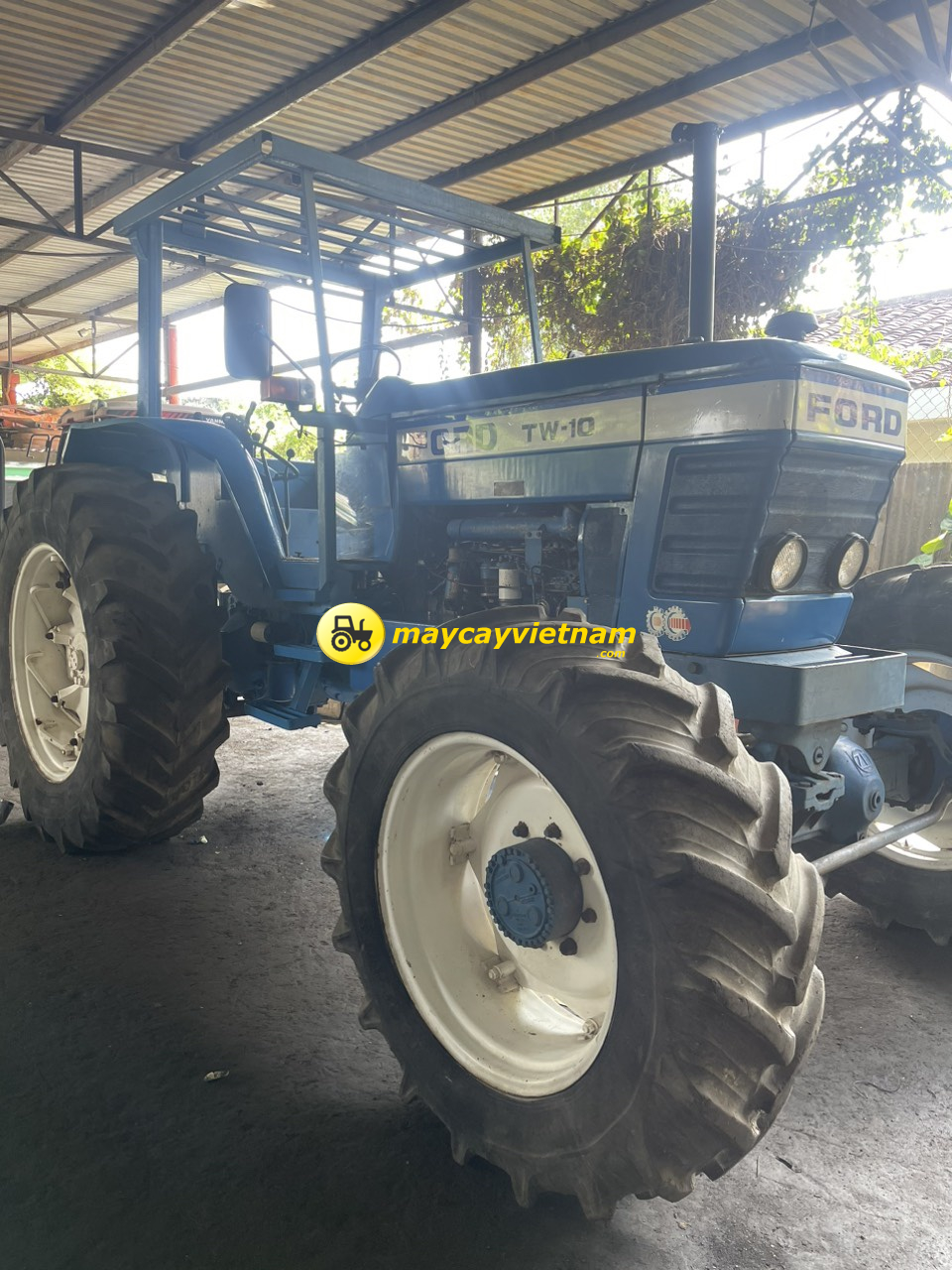 Máy cày Ford TW10 - Khủng long 130hp số cơ - Hình ảnh 2