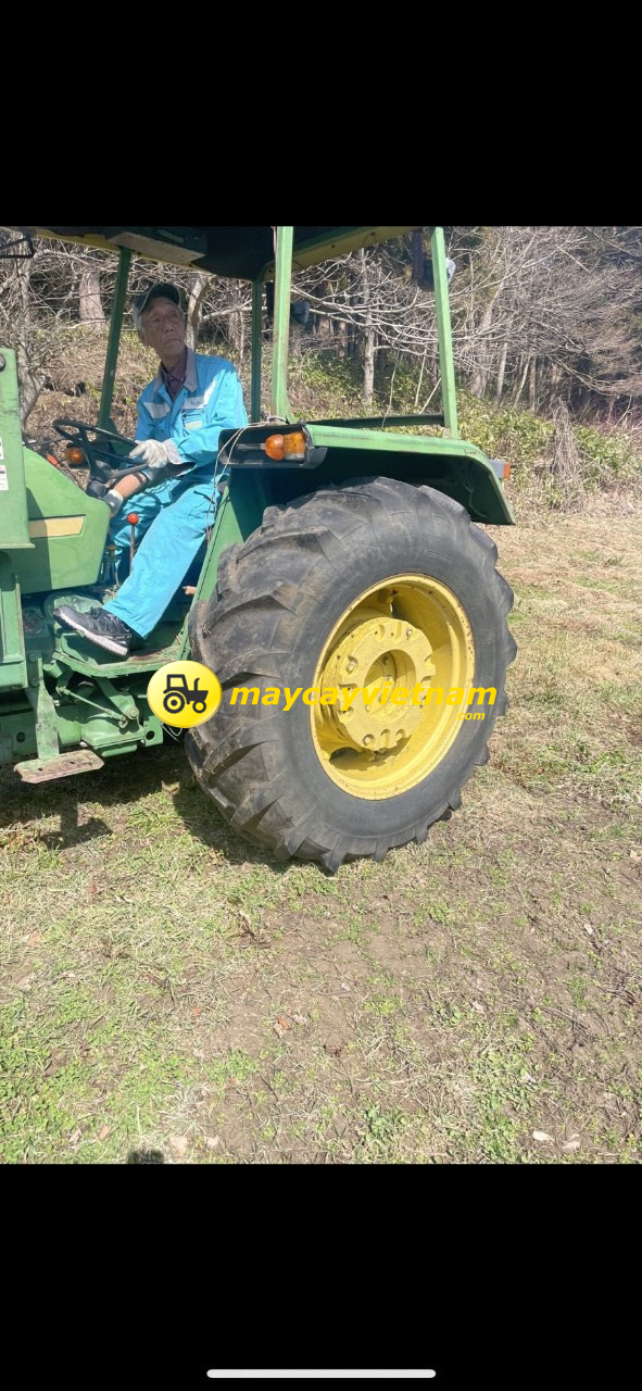 Máy cày John Deere 1445