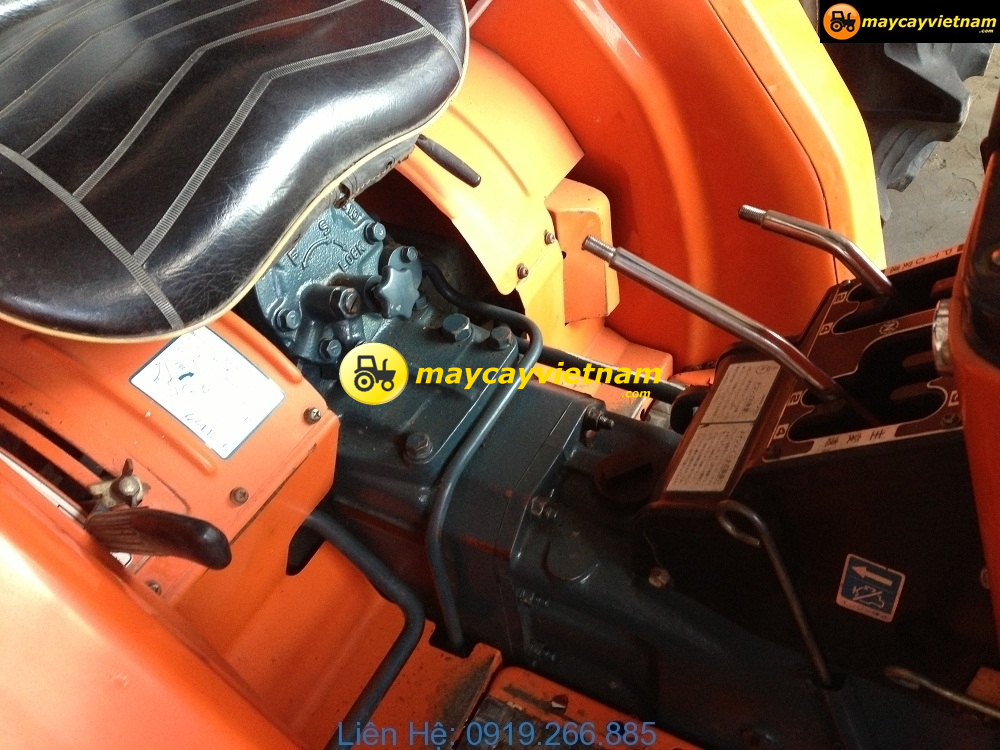 Máy cày KUBOTA L2402 - Ảnh 4