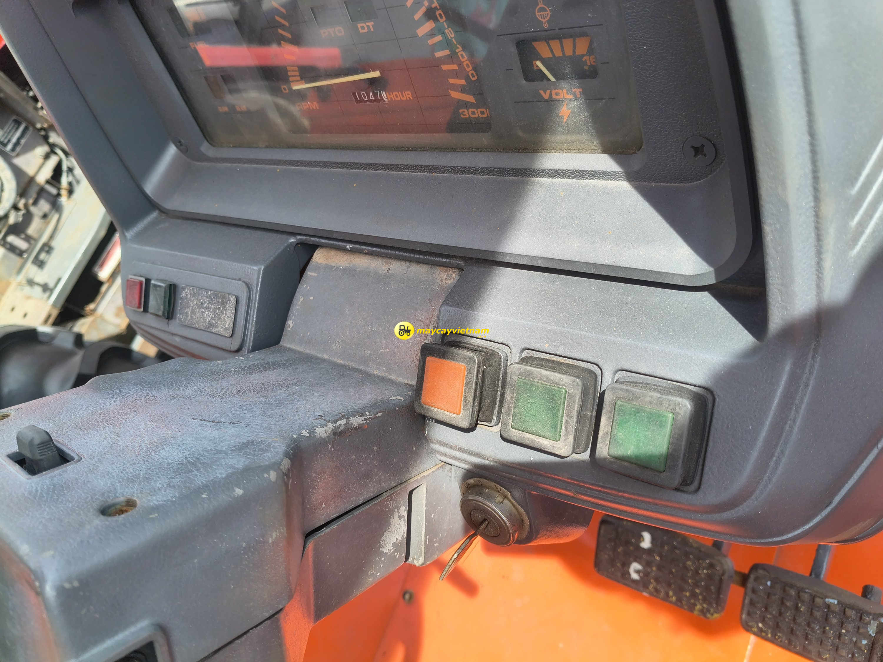 Máy cày Kubota M1-85DT Số Cơ Mui - Ảnh 10
