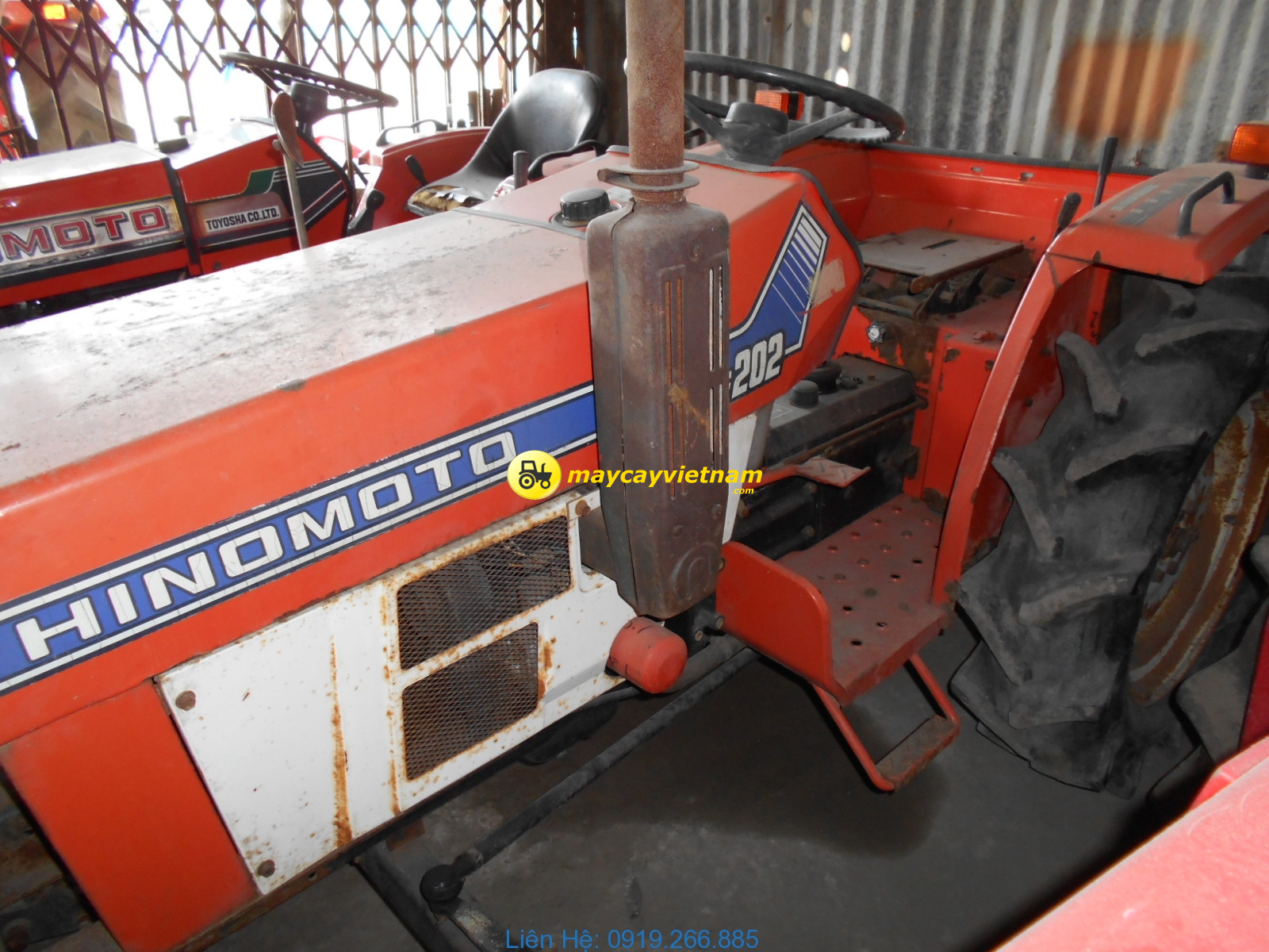 Máy cày Hinomoto E202