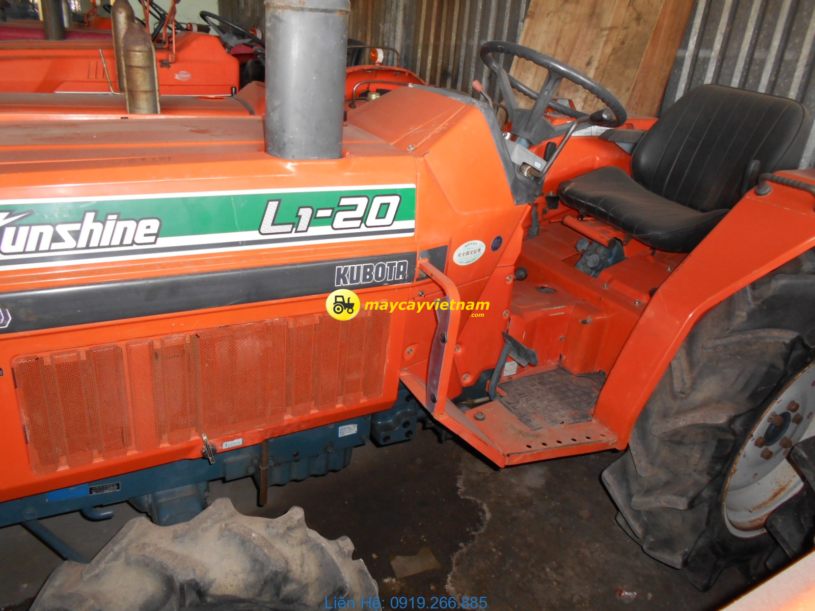 Máy cày KUBOTA L2402 - Hình ảnh 3