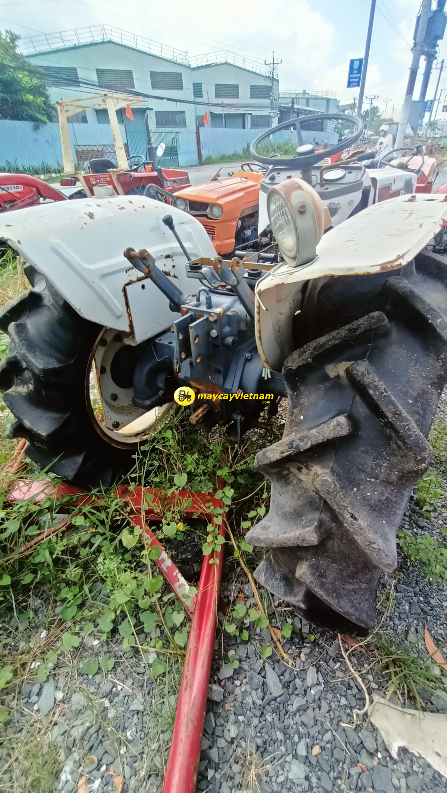 Mitsubishi Kumia 2340