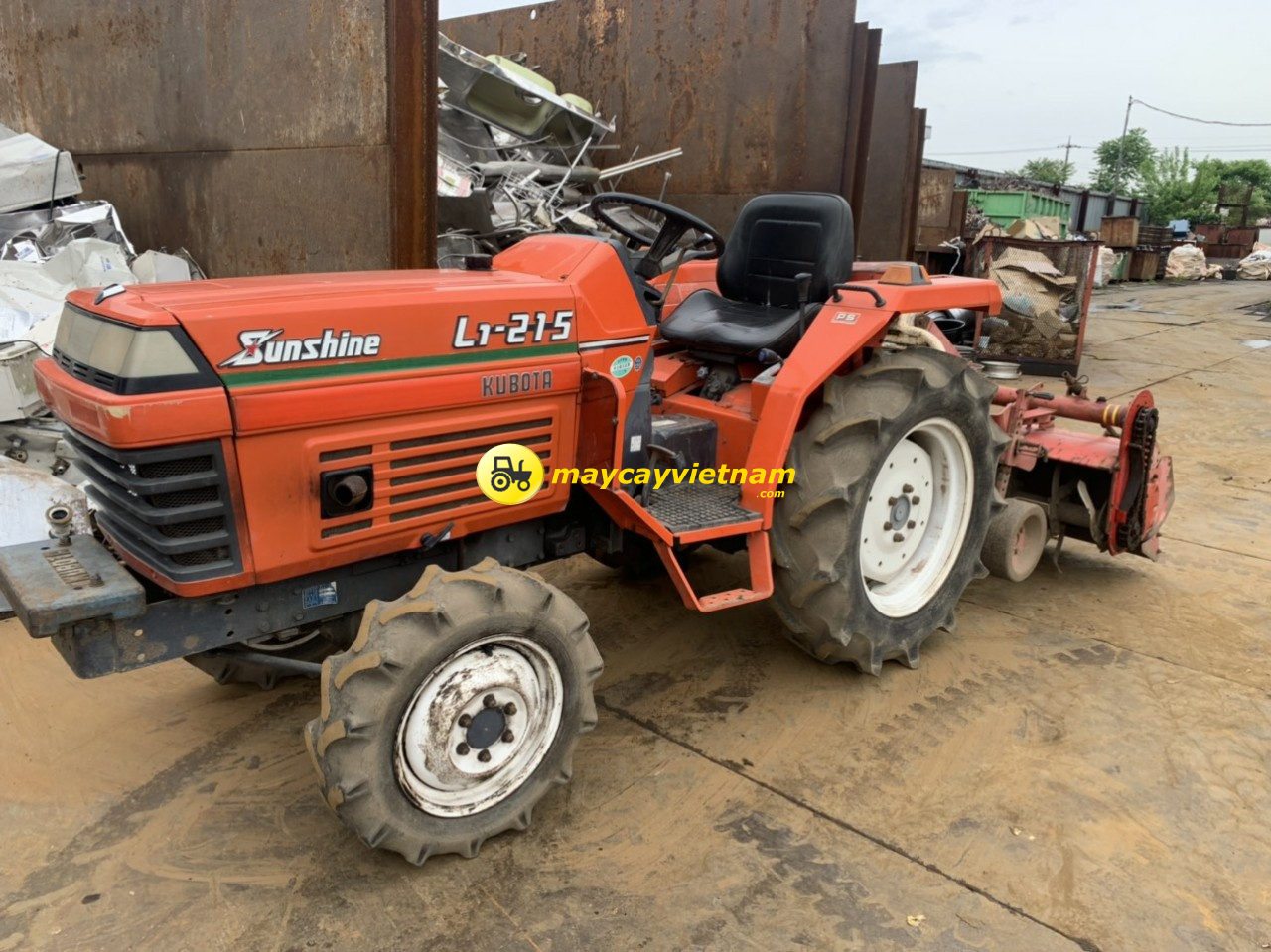 Máy cày KUBOTA L1-215