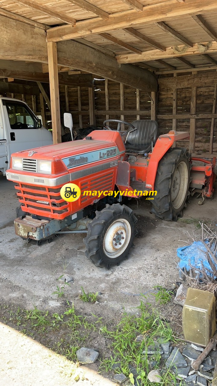 Máy cày KUBOTA L1-225