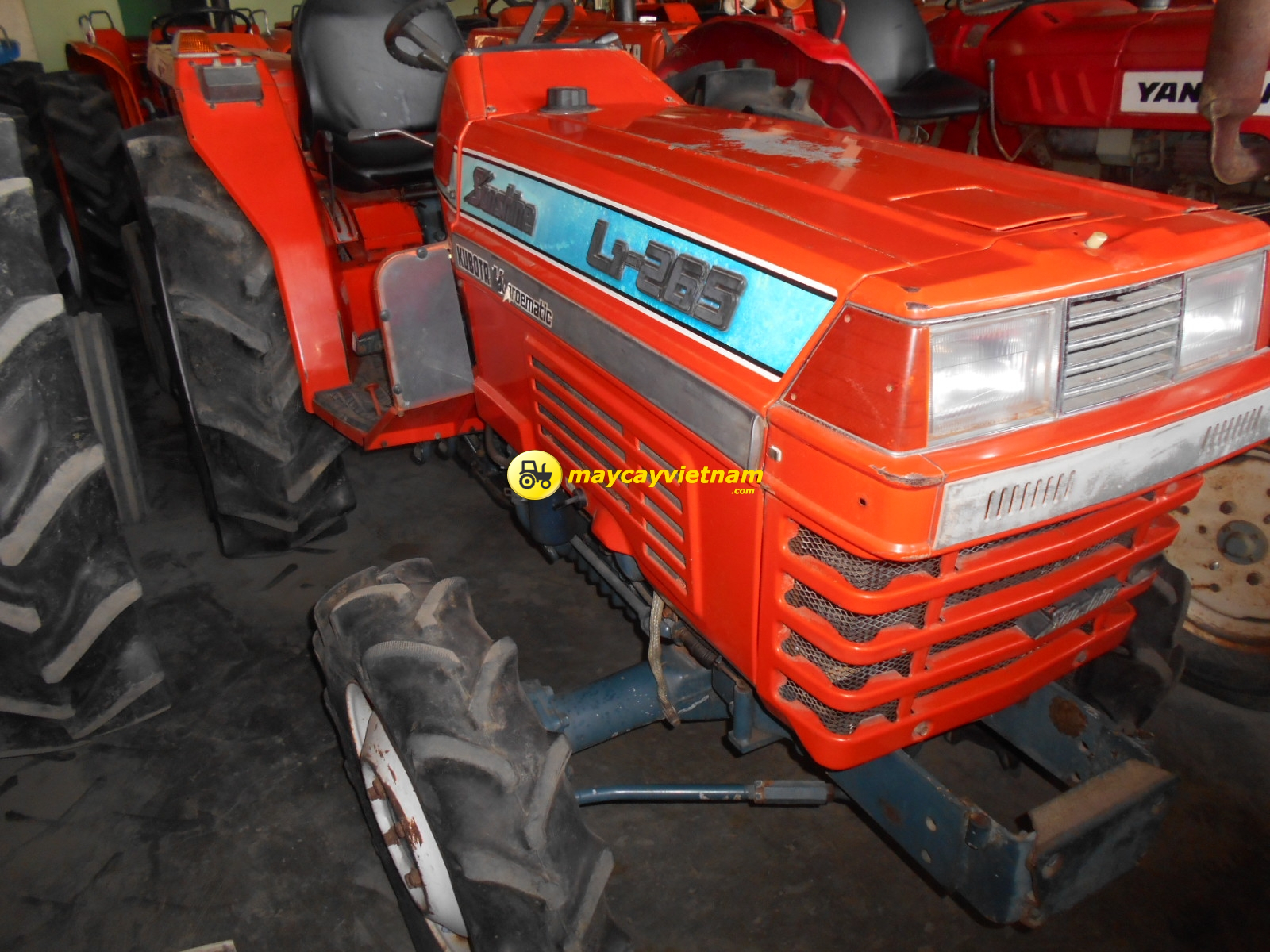 Máy cày KUBOTA L1-265