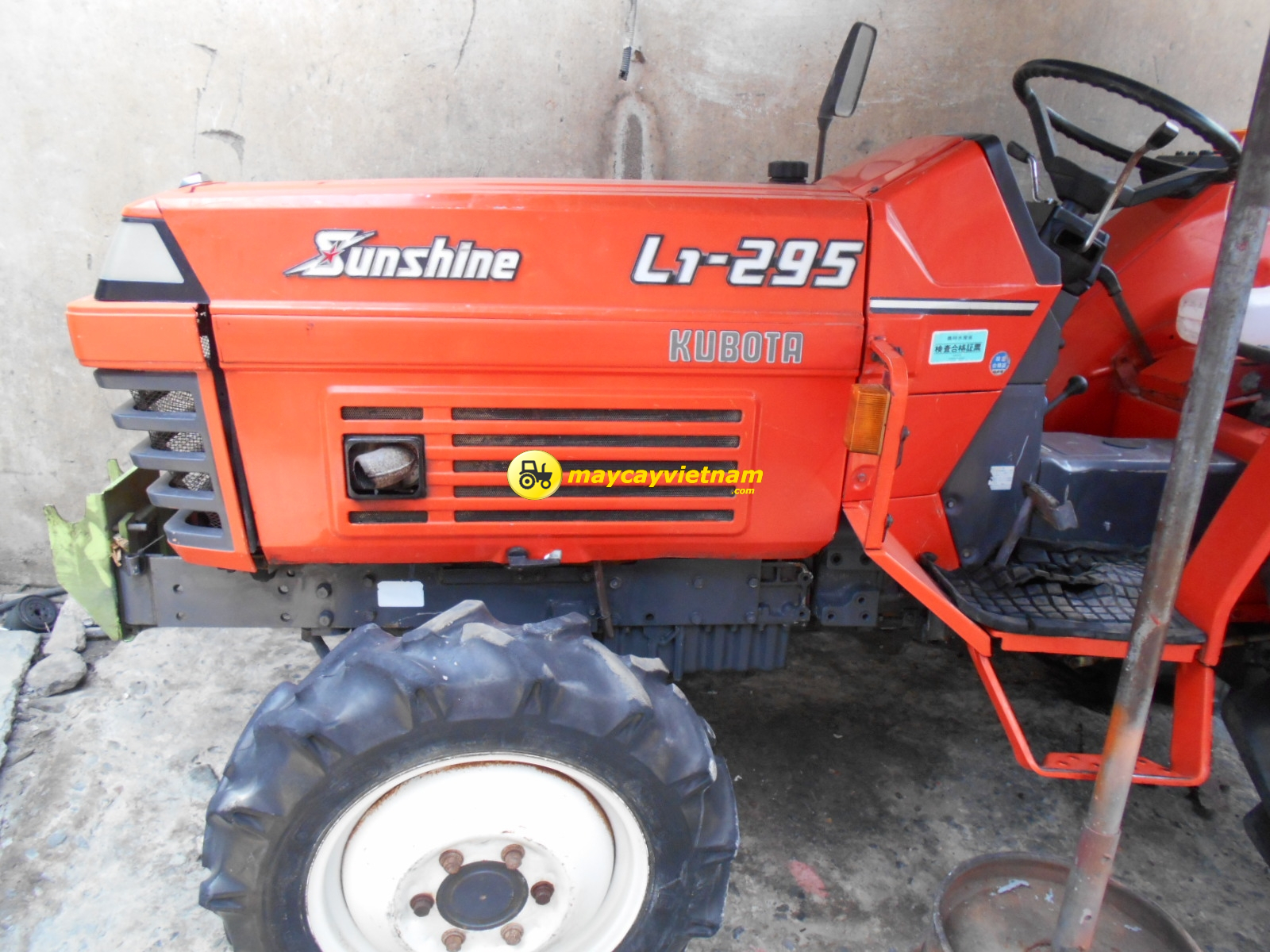 Máy cày KUBOTA L1-295