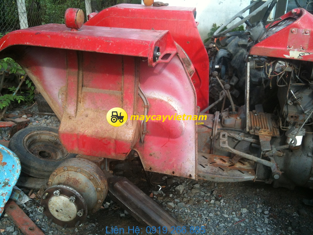 Máy cày Massey Ferguson 165 - Hình ảnh 3
