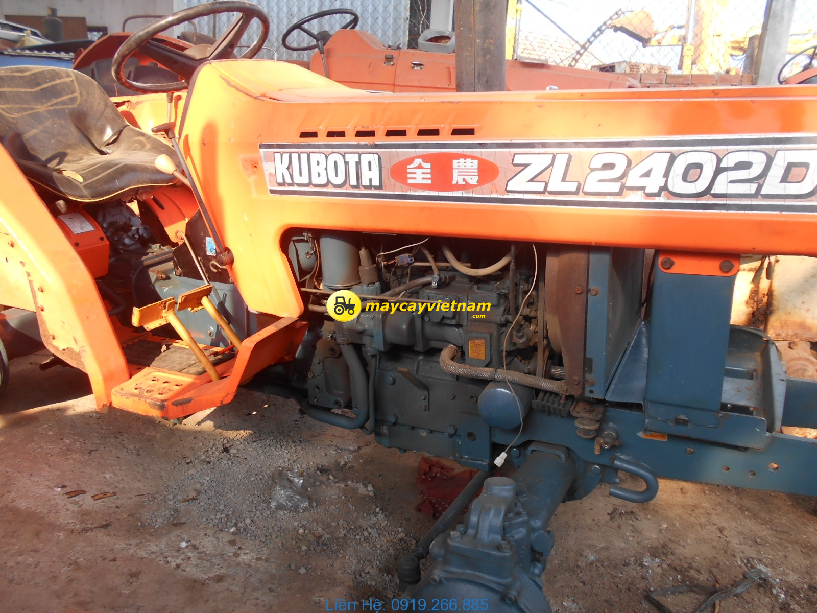 Máy cày KUBOTA L2402DT - Xe Đã Bán - Hình ảnh 3