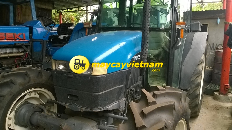 Máy cày New Holland TN75S