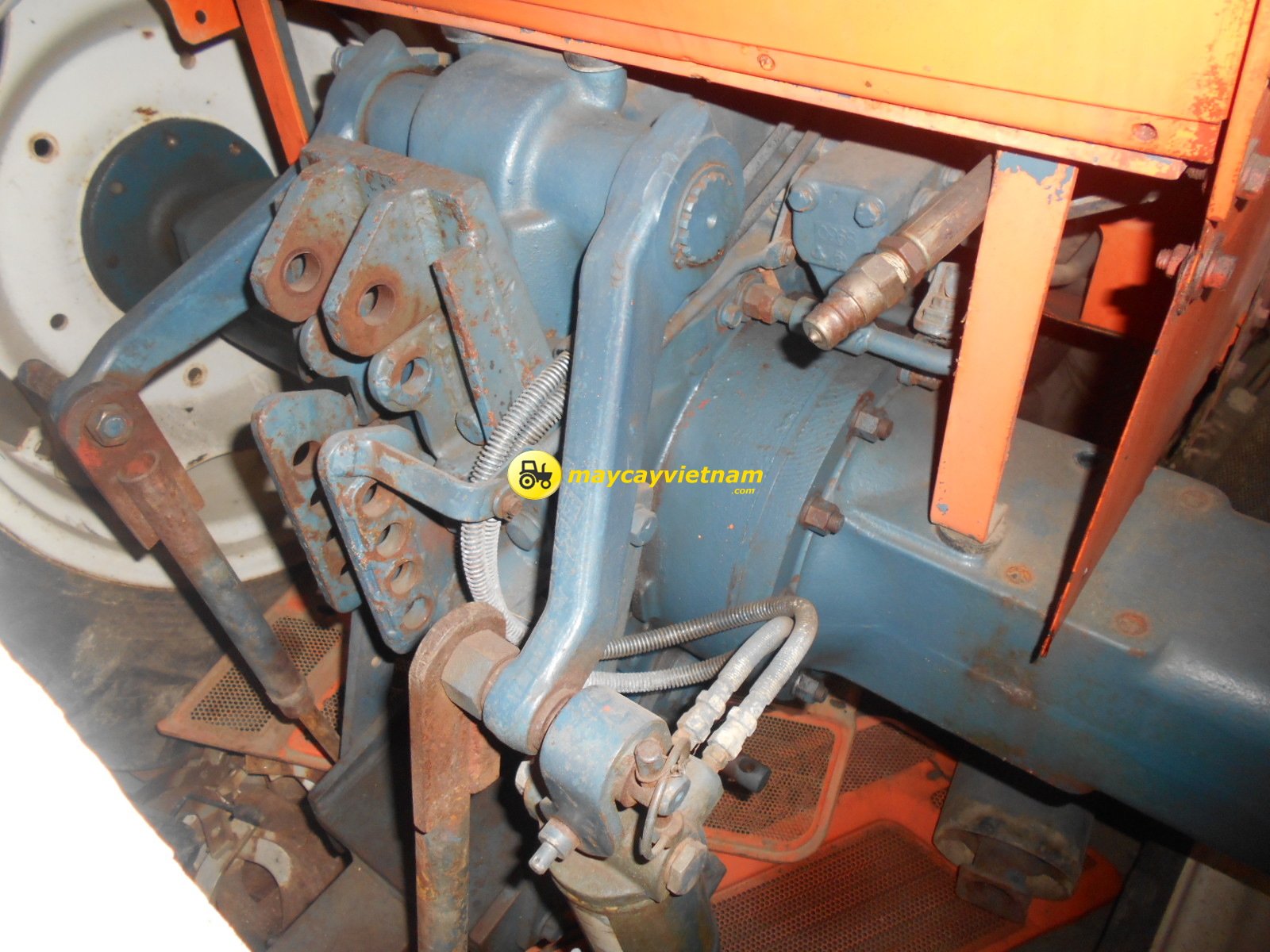 Máy cày KUBOTA L4202DT - Hình ảnh 8