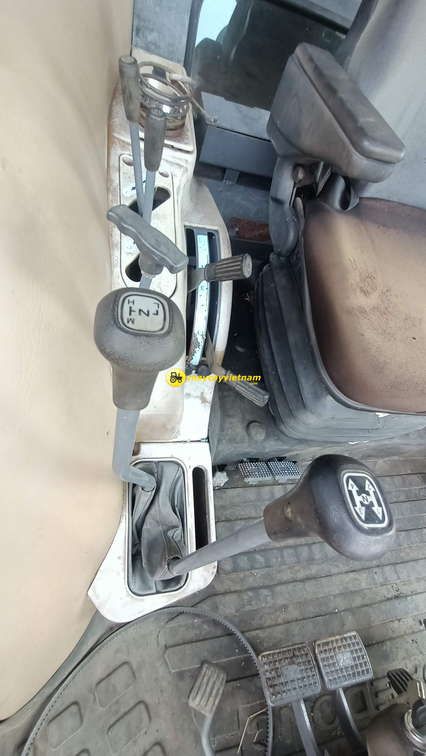 Máy cày KUBOTA DK90C - 2012 - Hình ảnh 10