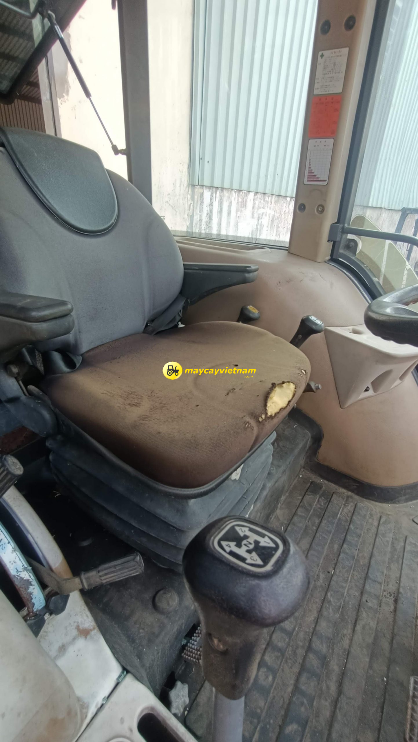 Máy cày KUBOTA DK90C - 2012 - Hình ảnh 8