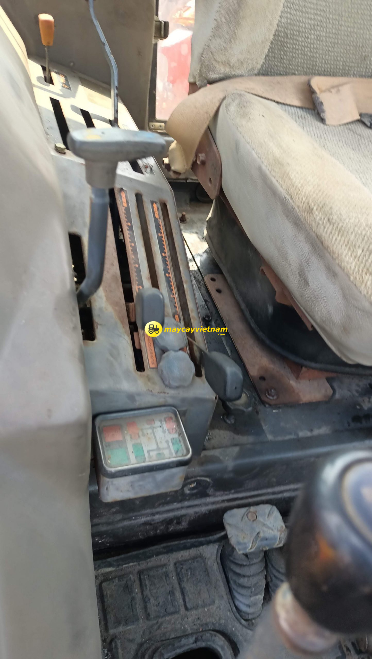 Máy cày Kubota M1-115DT cabin - Hình ảnh 2