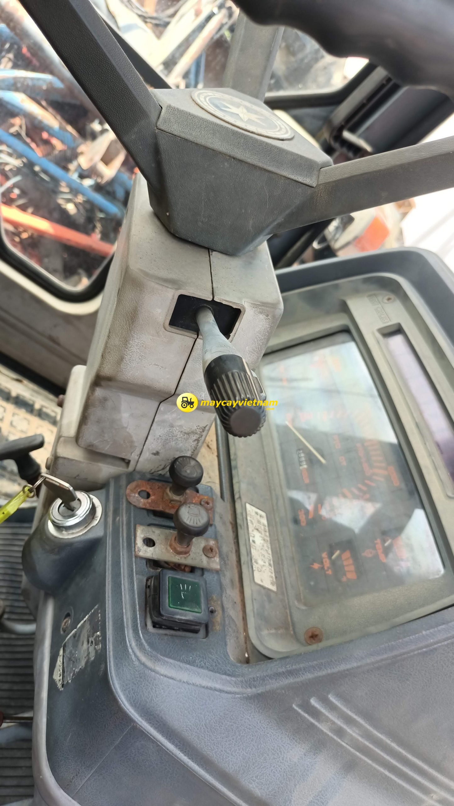 Máy cày Kubota M1-115DT cabin - Hình ảnh 4