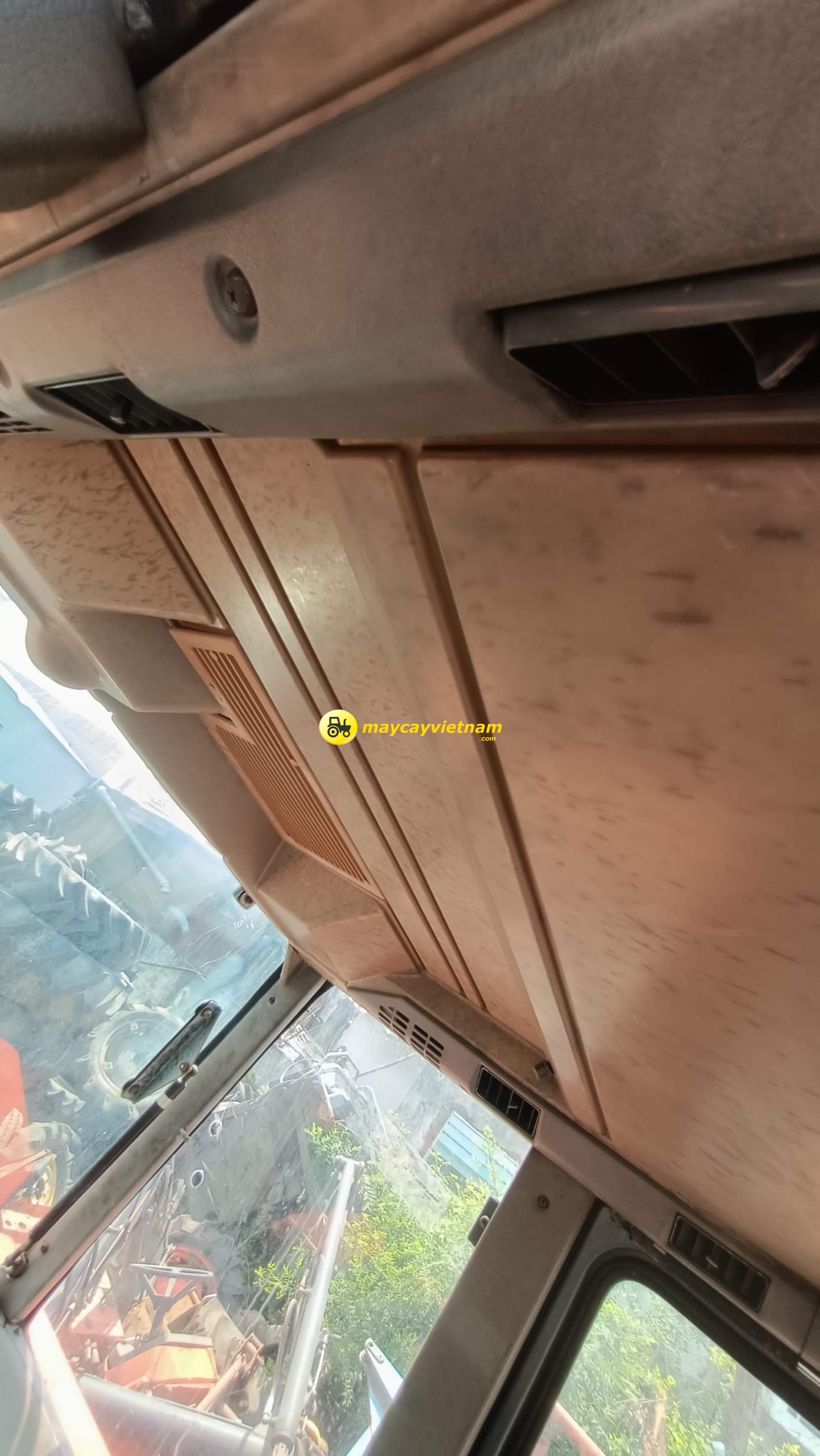 Máy cày Kubota M1-115DT cabin - Hình ảnh 6