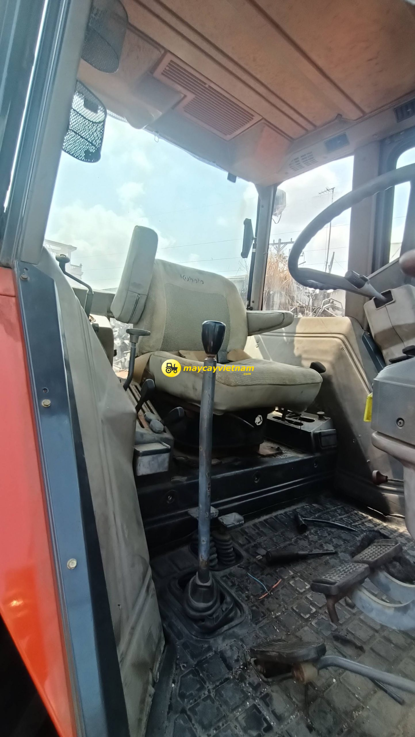 Máy cày Kubota M1-115DT cabin - Hình ảnh 7