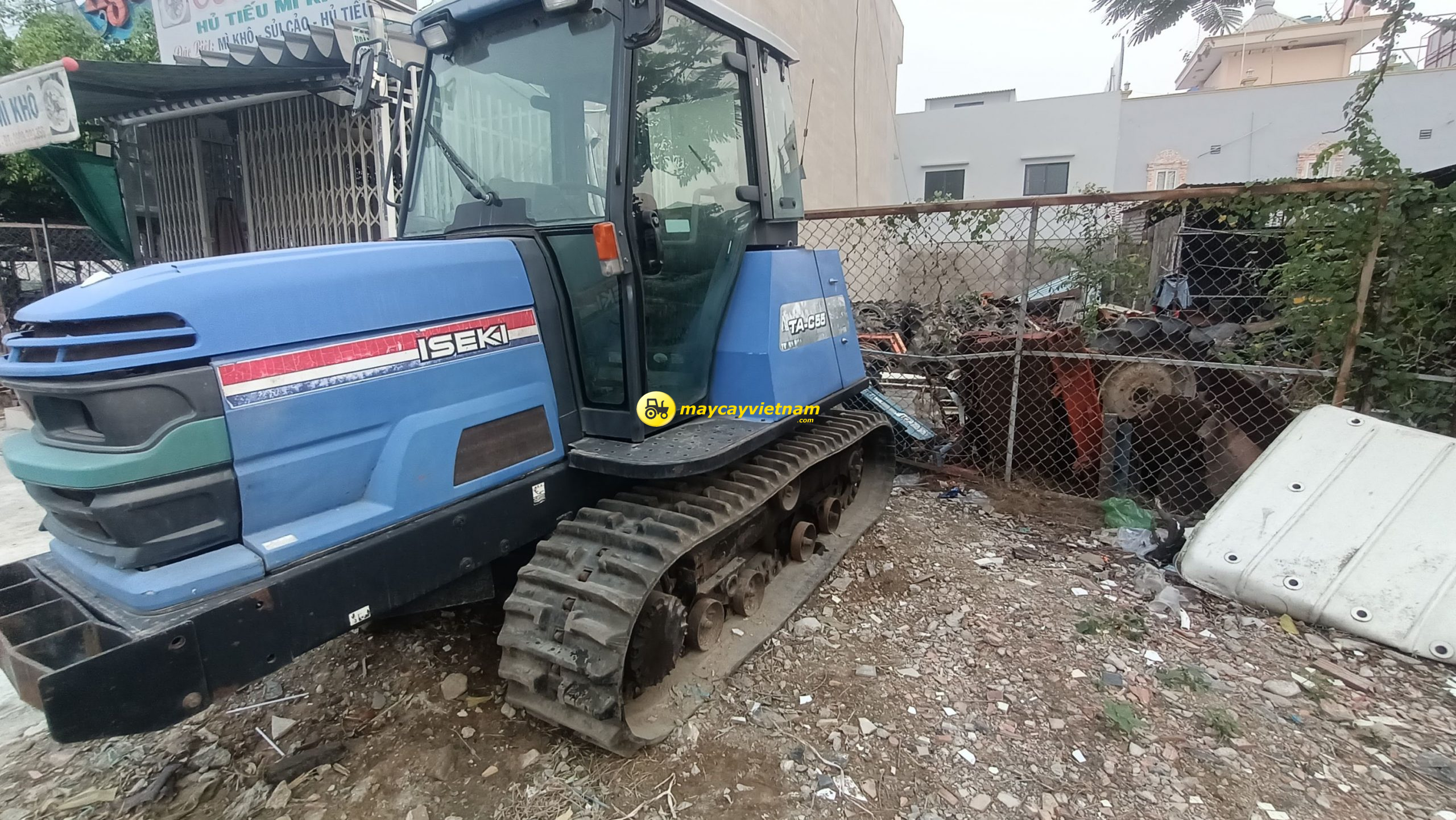 Máy cày đã qua sử Iseki TA-C55 Cabin Lạnh- Bánh Xích địa hình