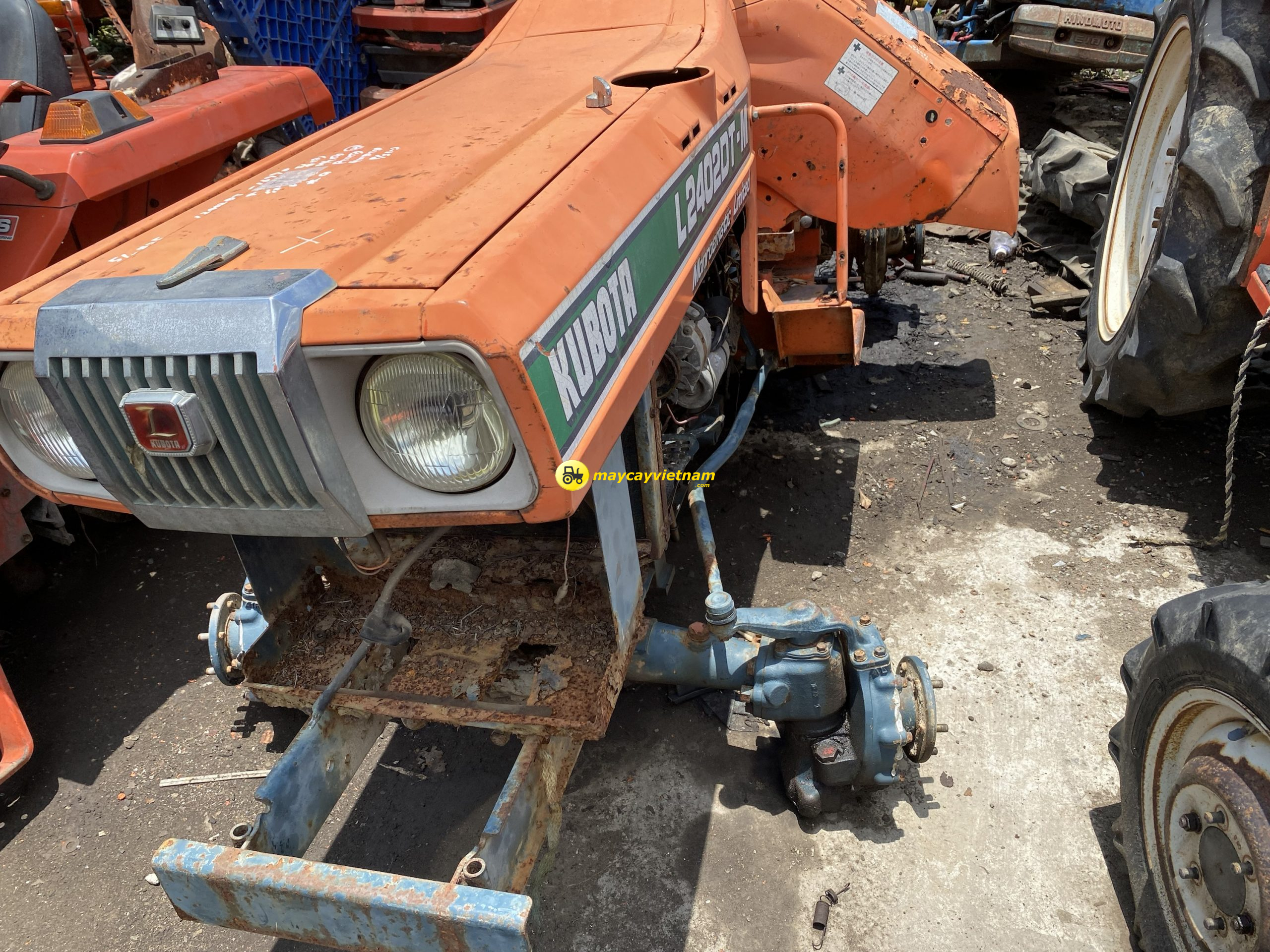 Máy cày KUBOTA L2402DT - Ảnh 3