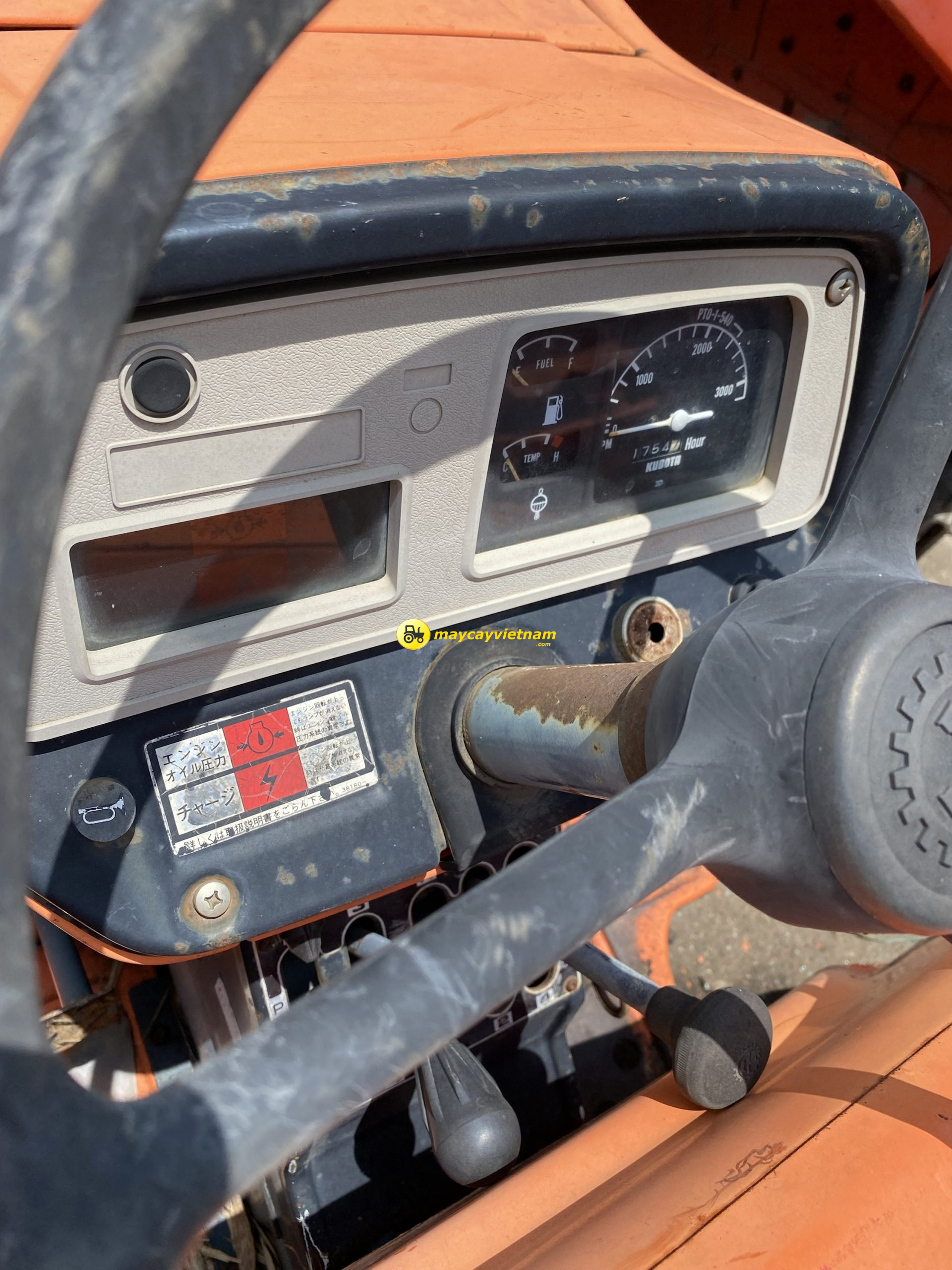 Máy cày KUBOTA L2402DT - Ảnh 2