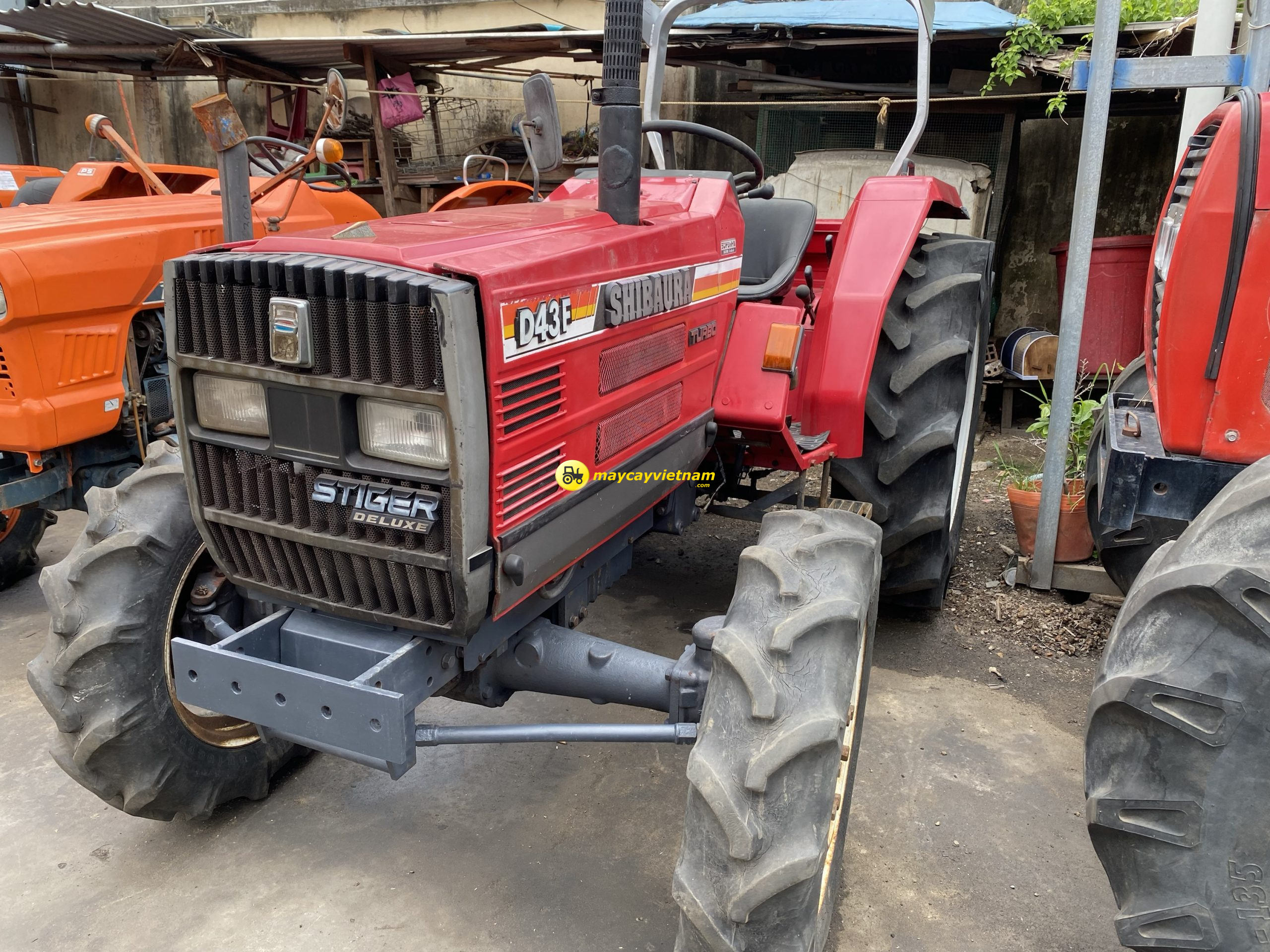 Máy cày SHIBAURA D43F 2 cầu