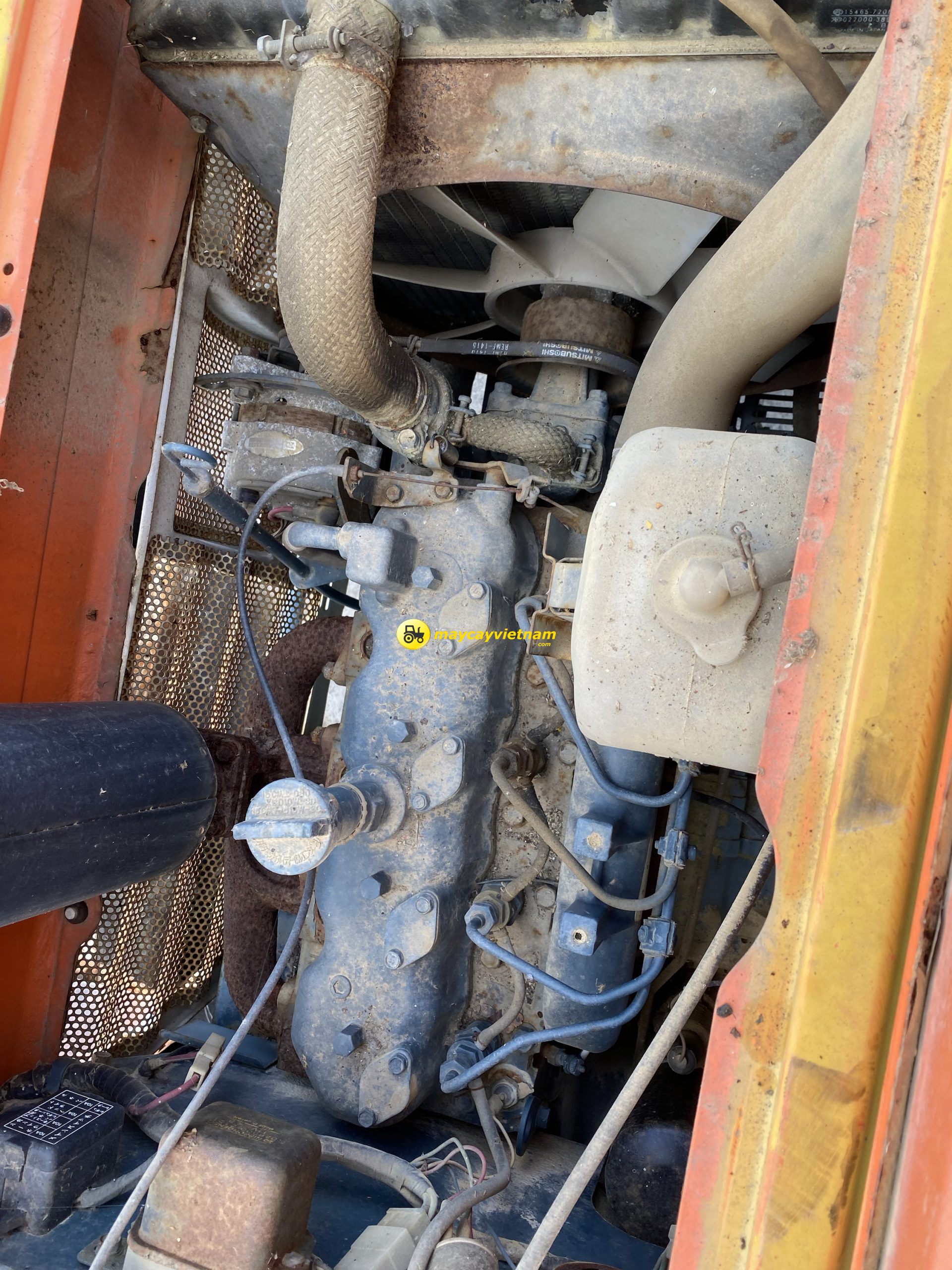 Máy cày KUBOTA L2602 bãi - Hình ảnh 4