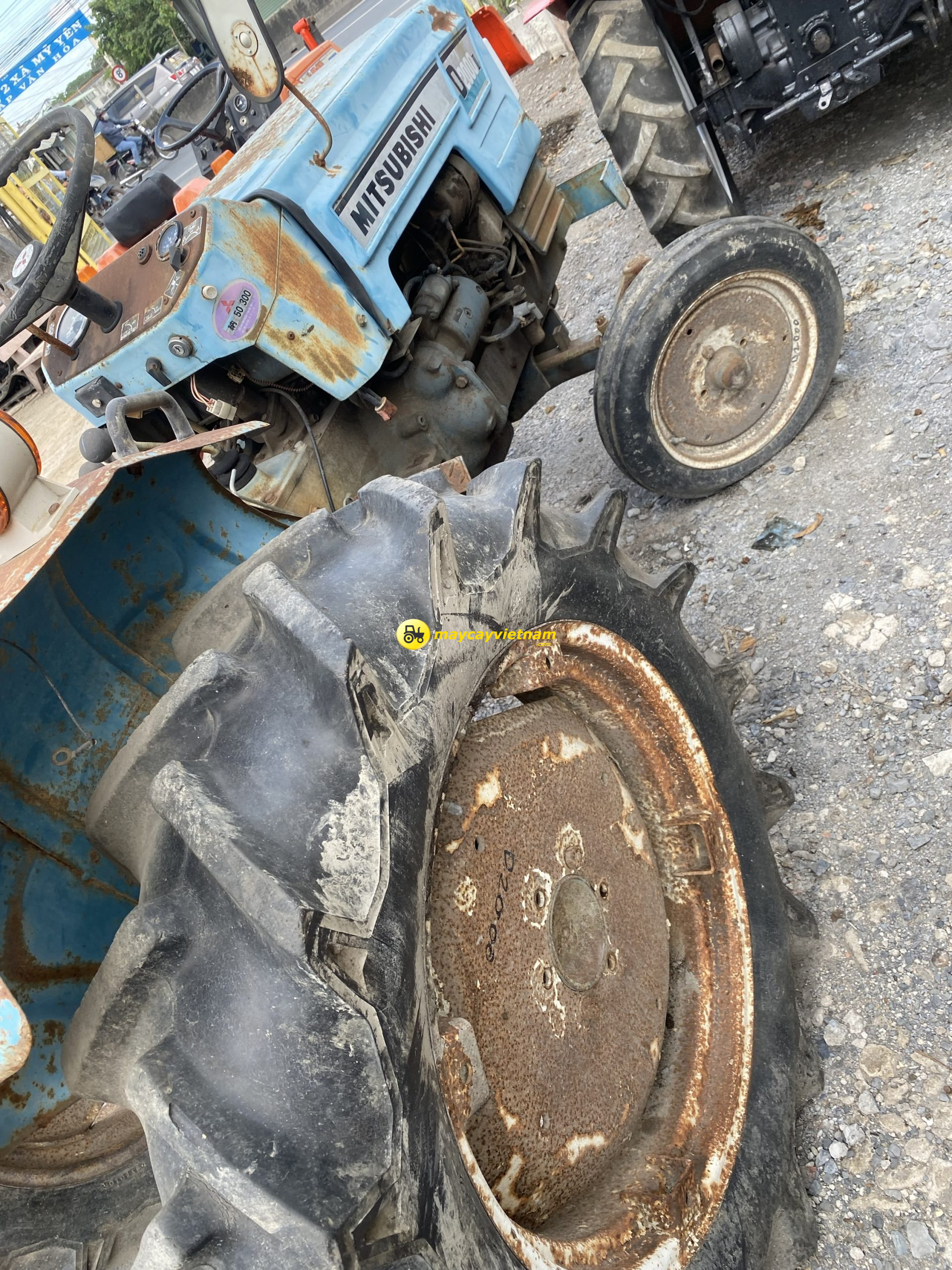 Máy Cày Mitsubishi D2000 - Hình ảnh 3