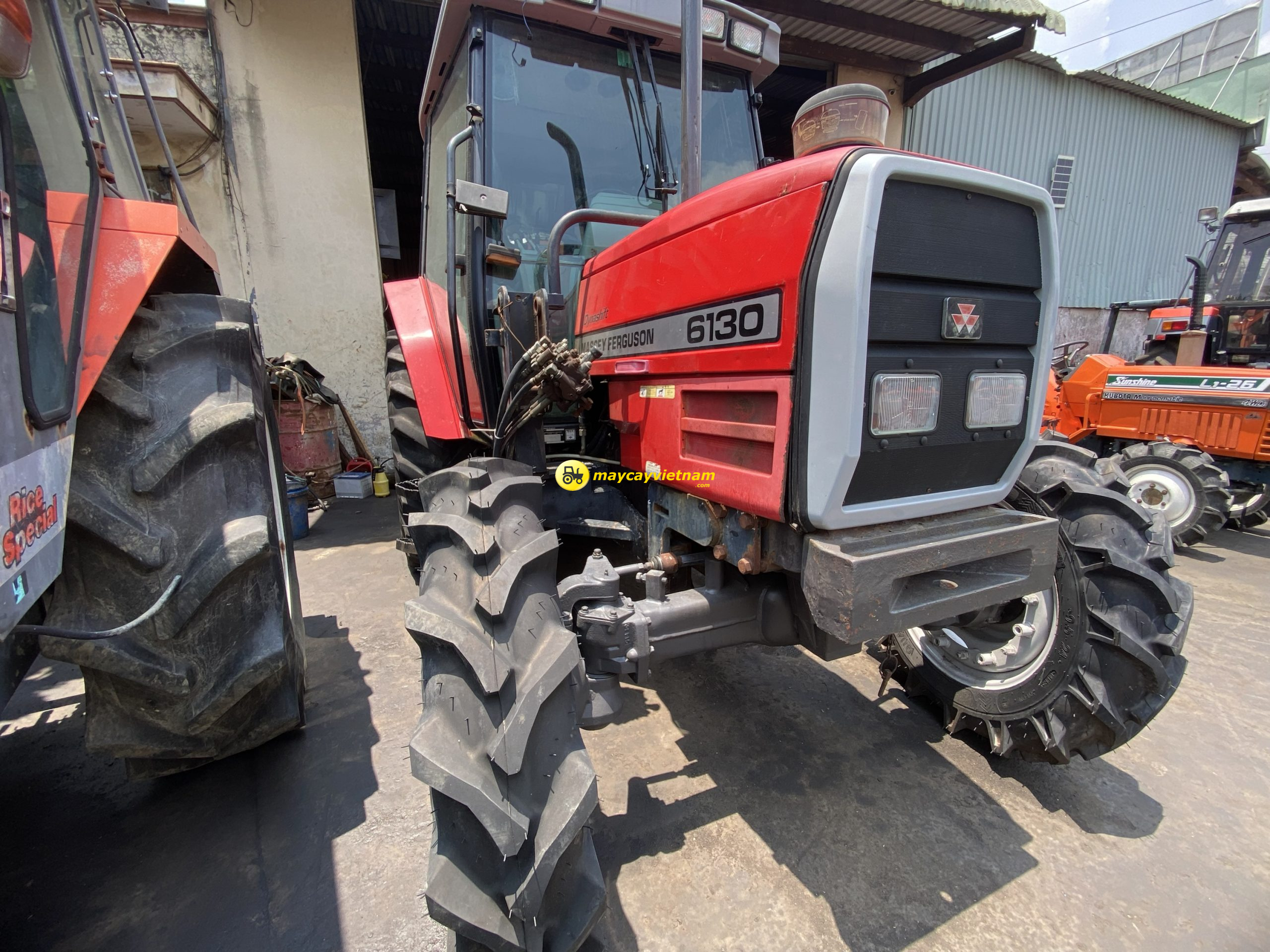 Máy cày Massey Ferguson MF6130 85hp cabin