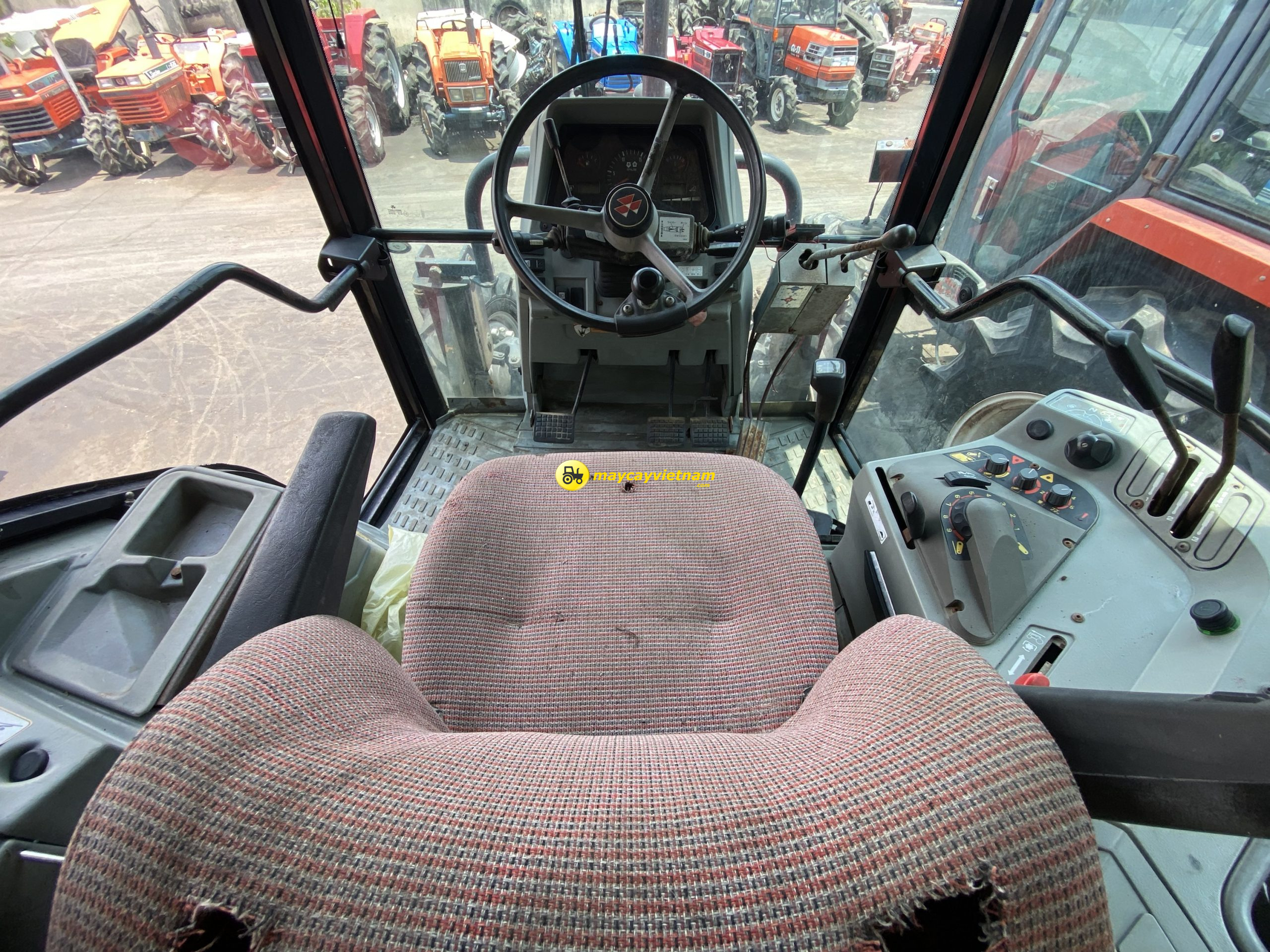 Máy cày Massey Ferguson MF6130 85hp cabin - Hình ảnh 4