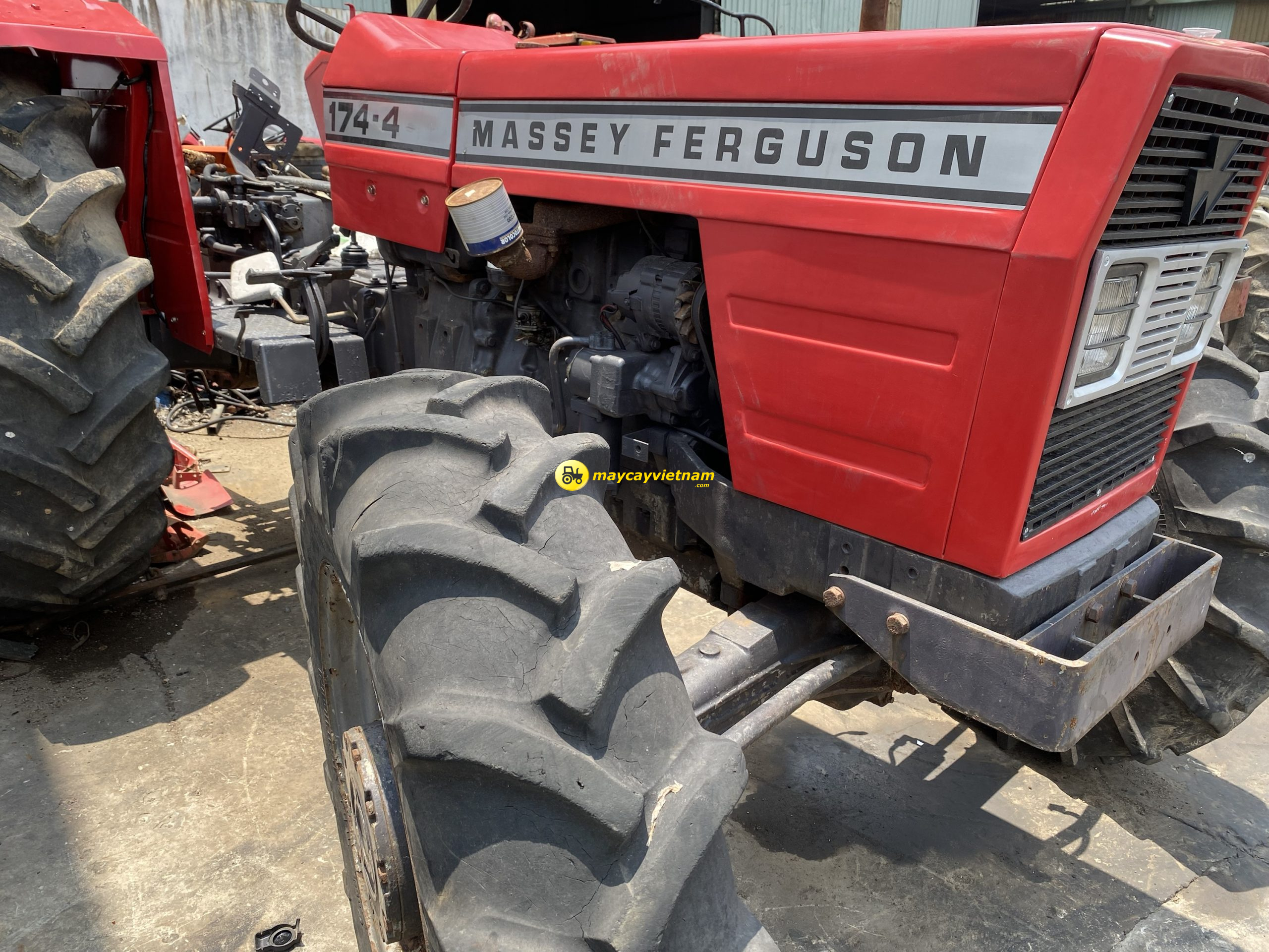 Máy cày Massey Ferguson MF174-4 65hp