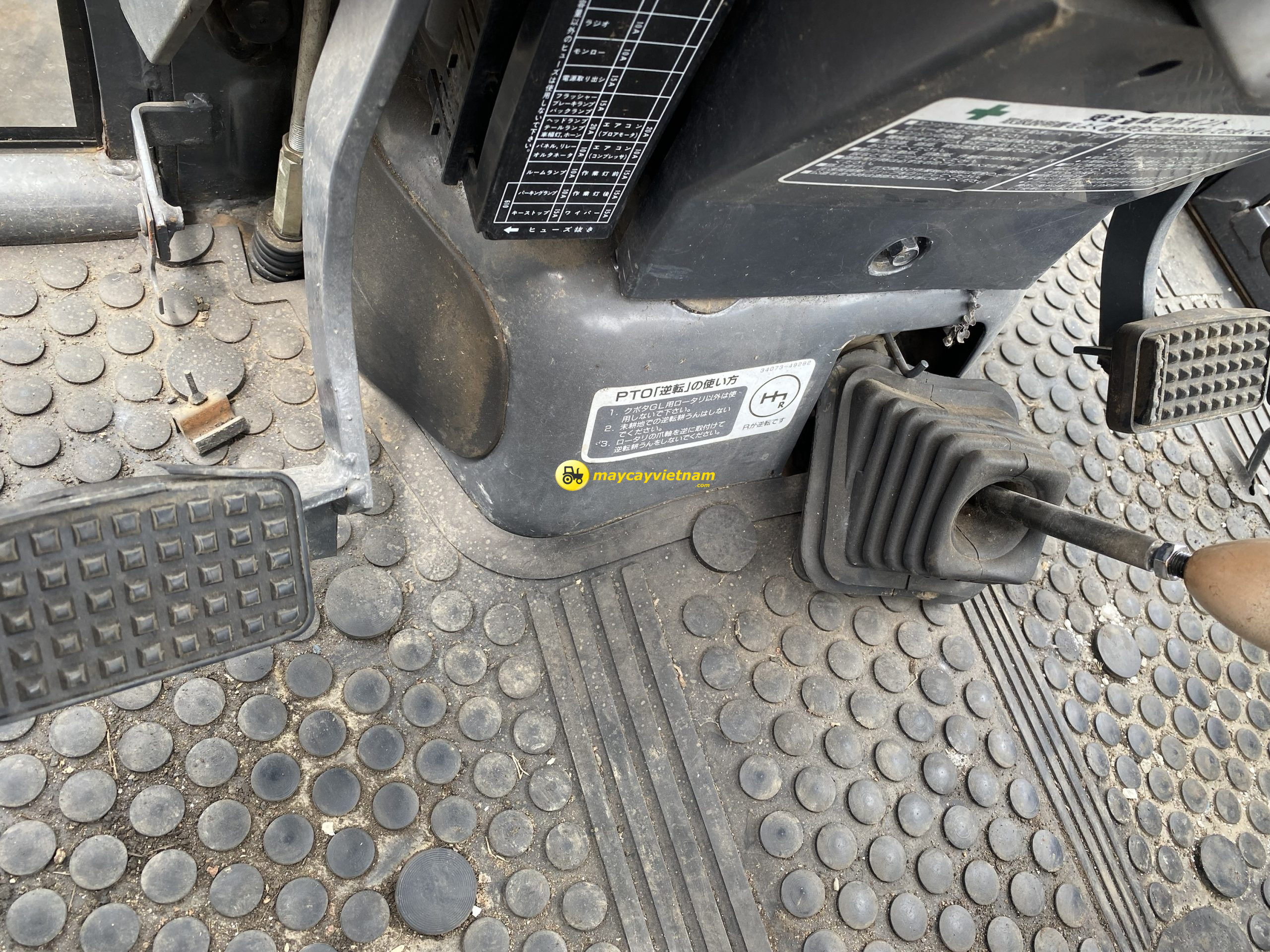 Kubota GL33 cabin - Hình ảnh 4