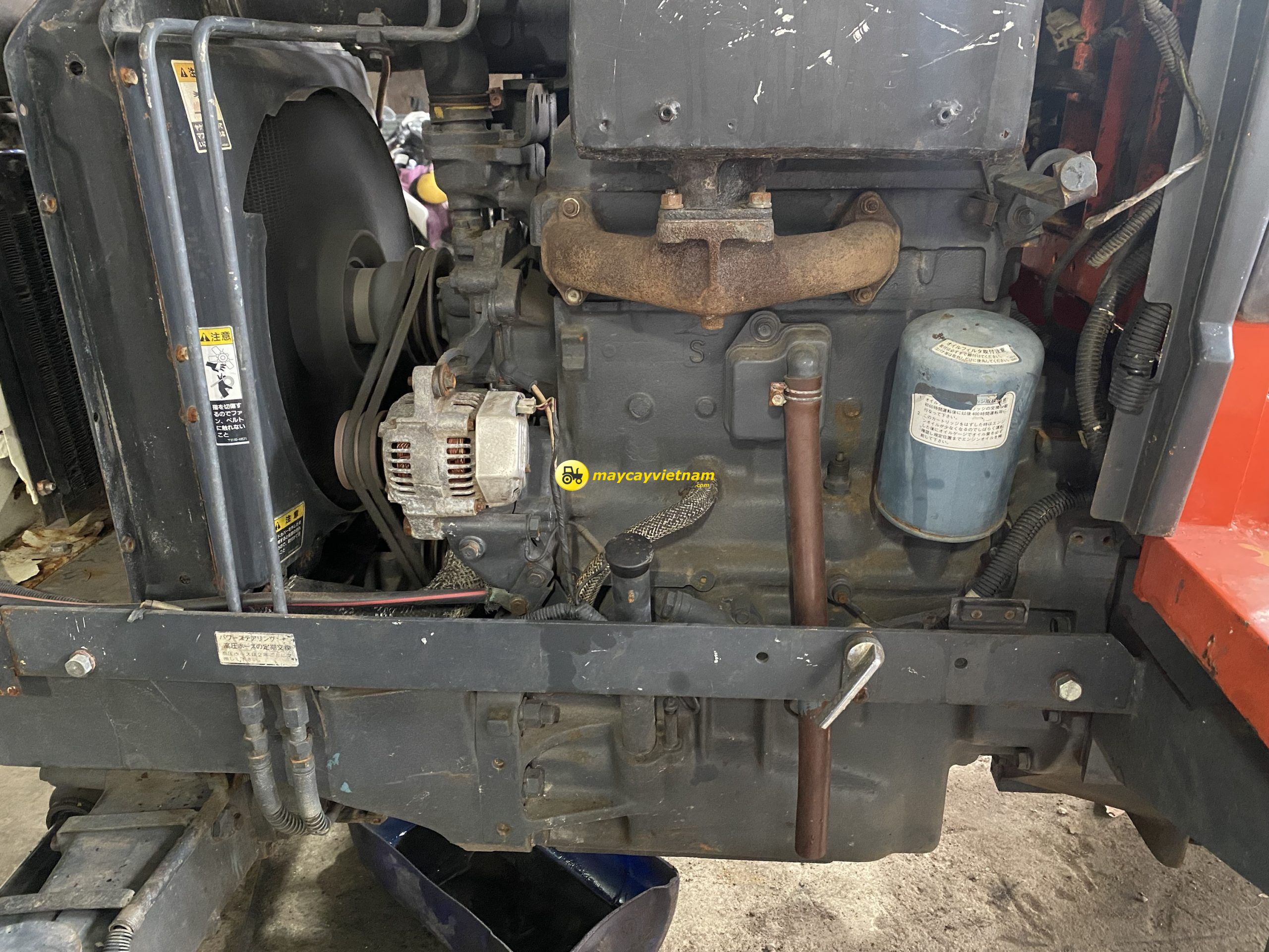 Động cơ Kubota M1-55 3 máy