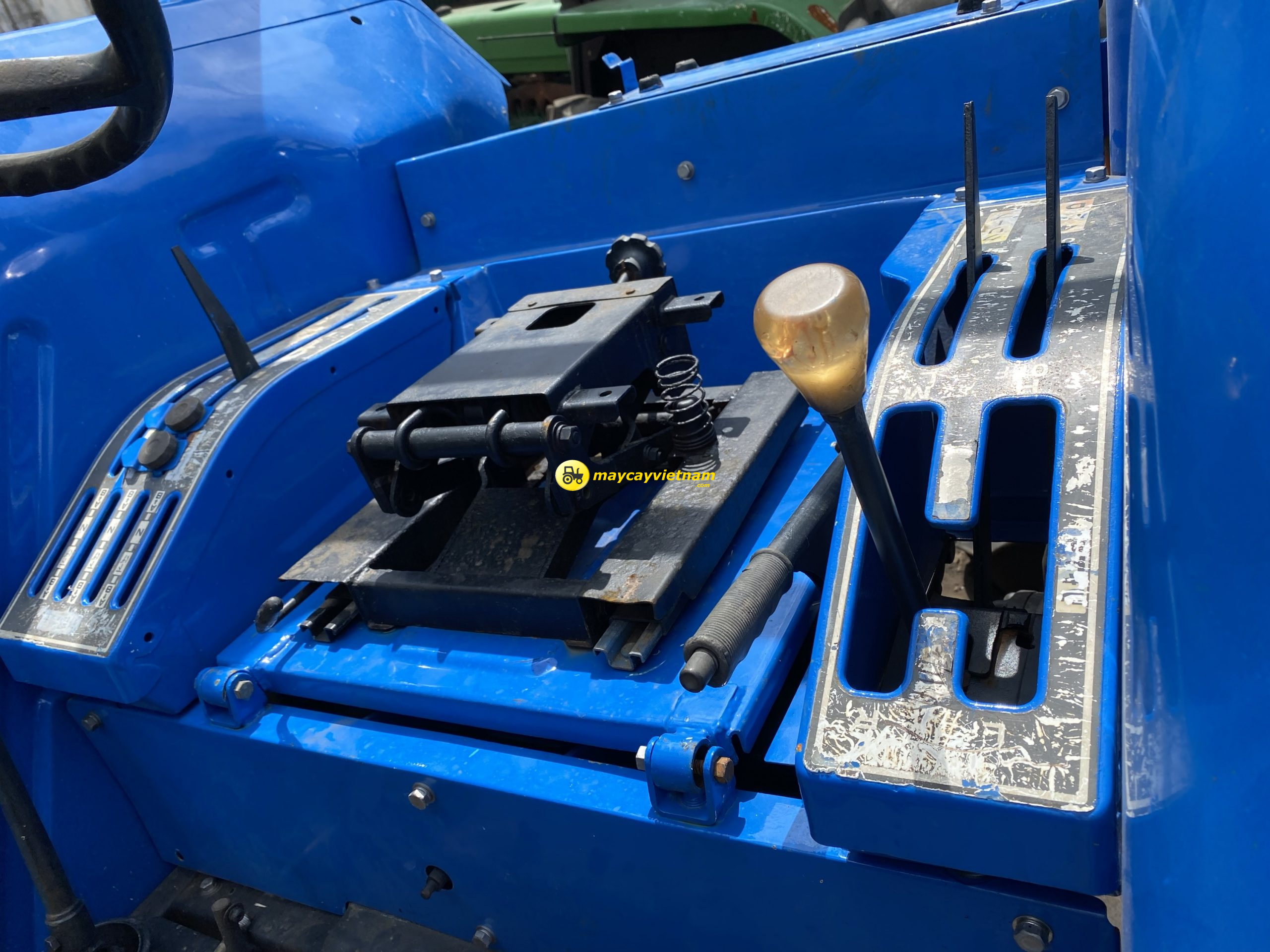 Máy cày ISEKI T7020 - Ảnh 4