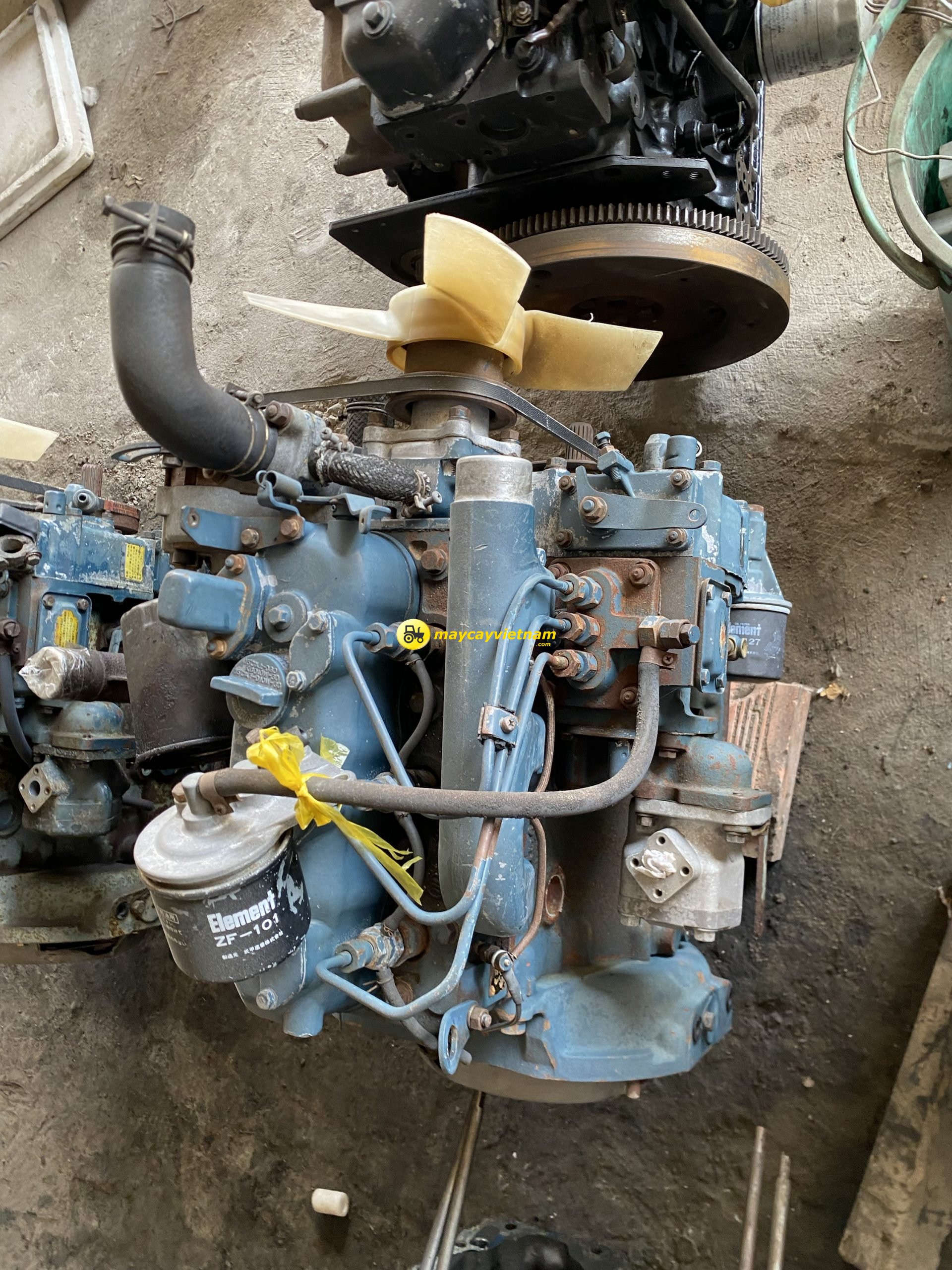 Động cơ Kubota D1115 - Hình ảnh 4