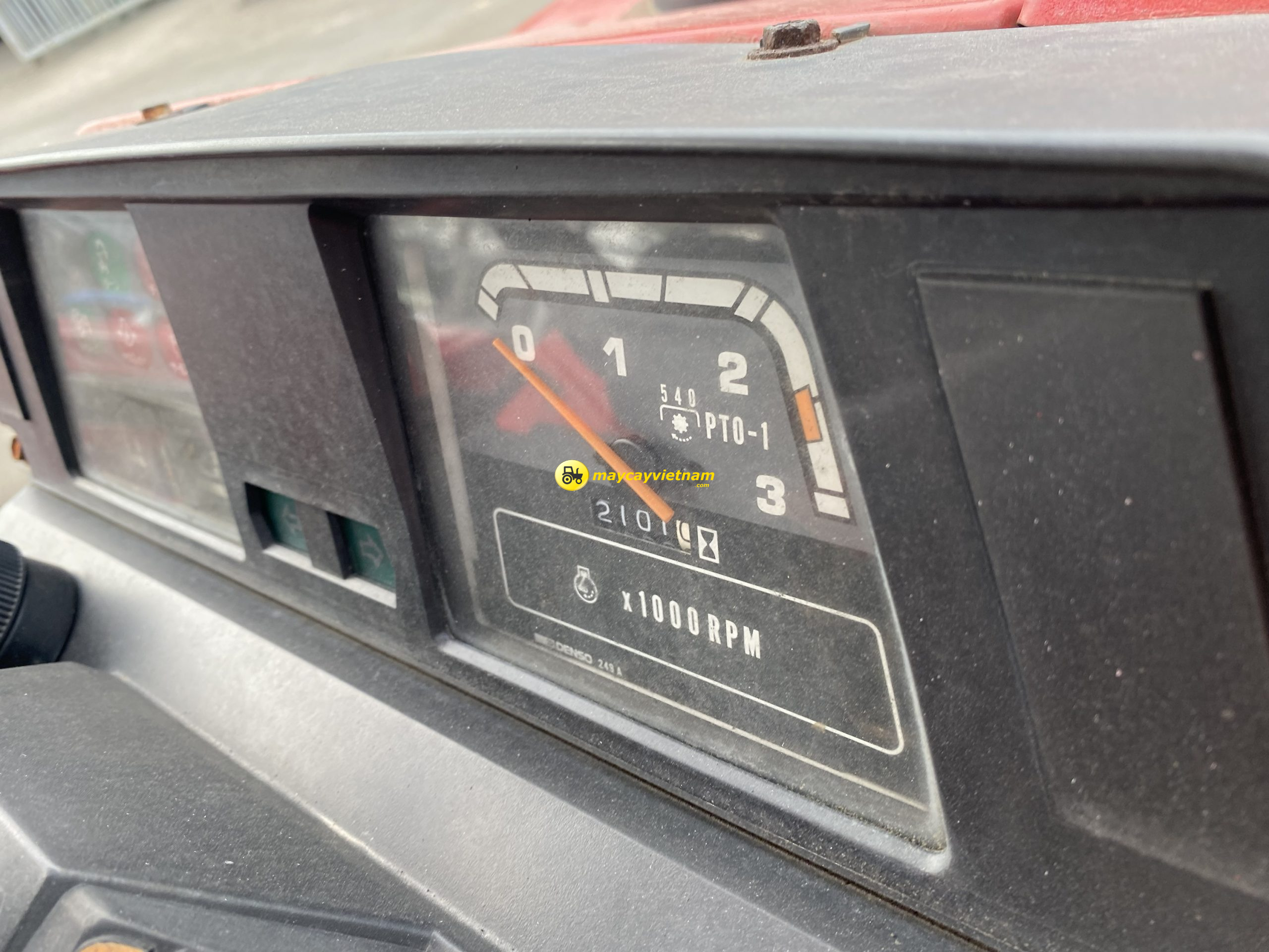 Máy cày SHIBAURA D338F