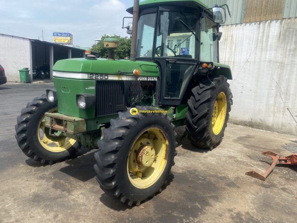 Máy cày John Deere 2250 - Hình ảnh 7