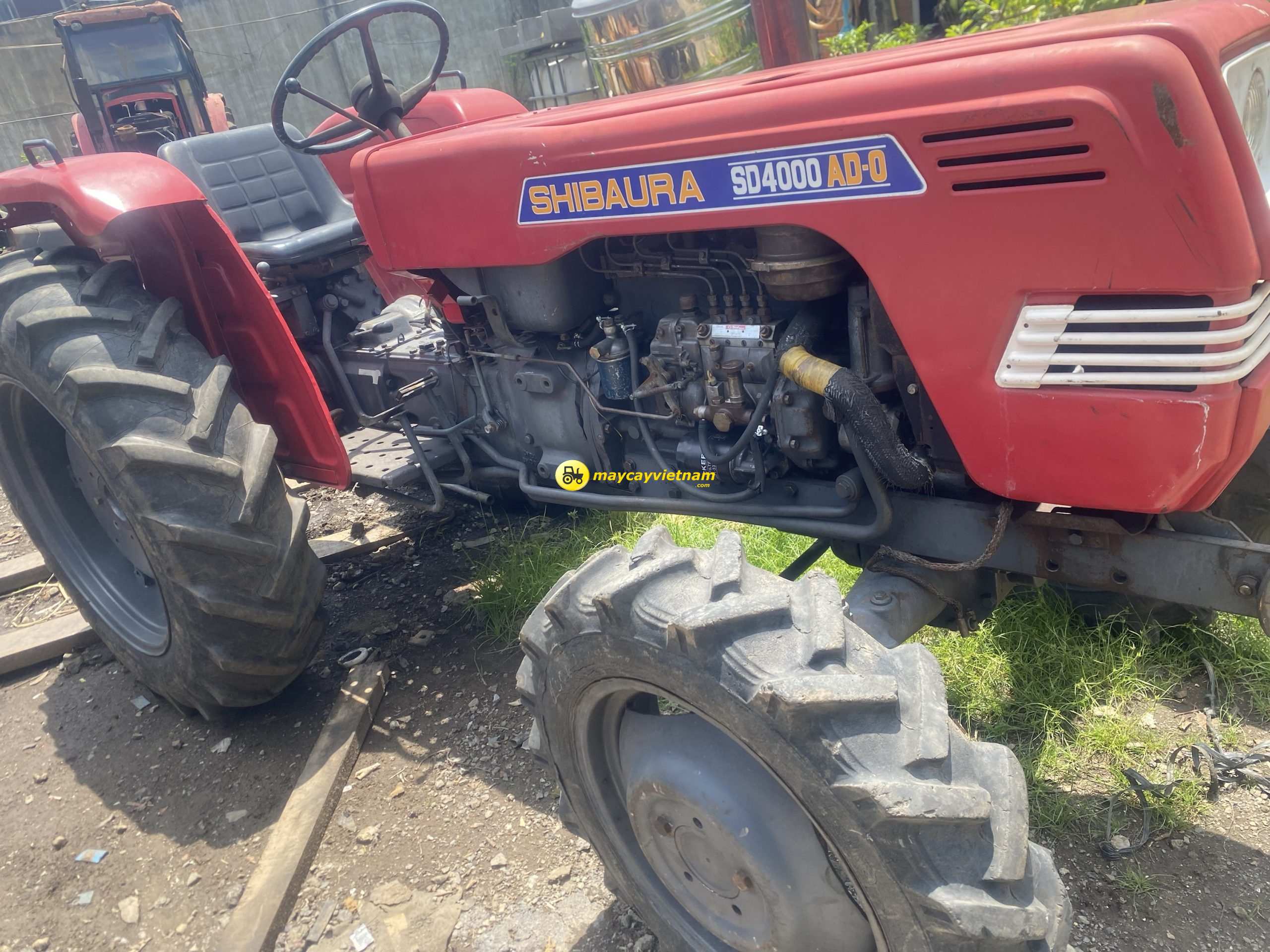 Máy cày SHIBAURA SD4000 2 cầu