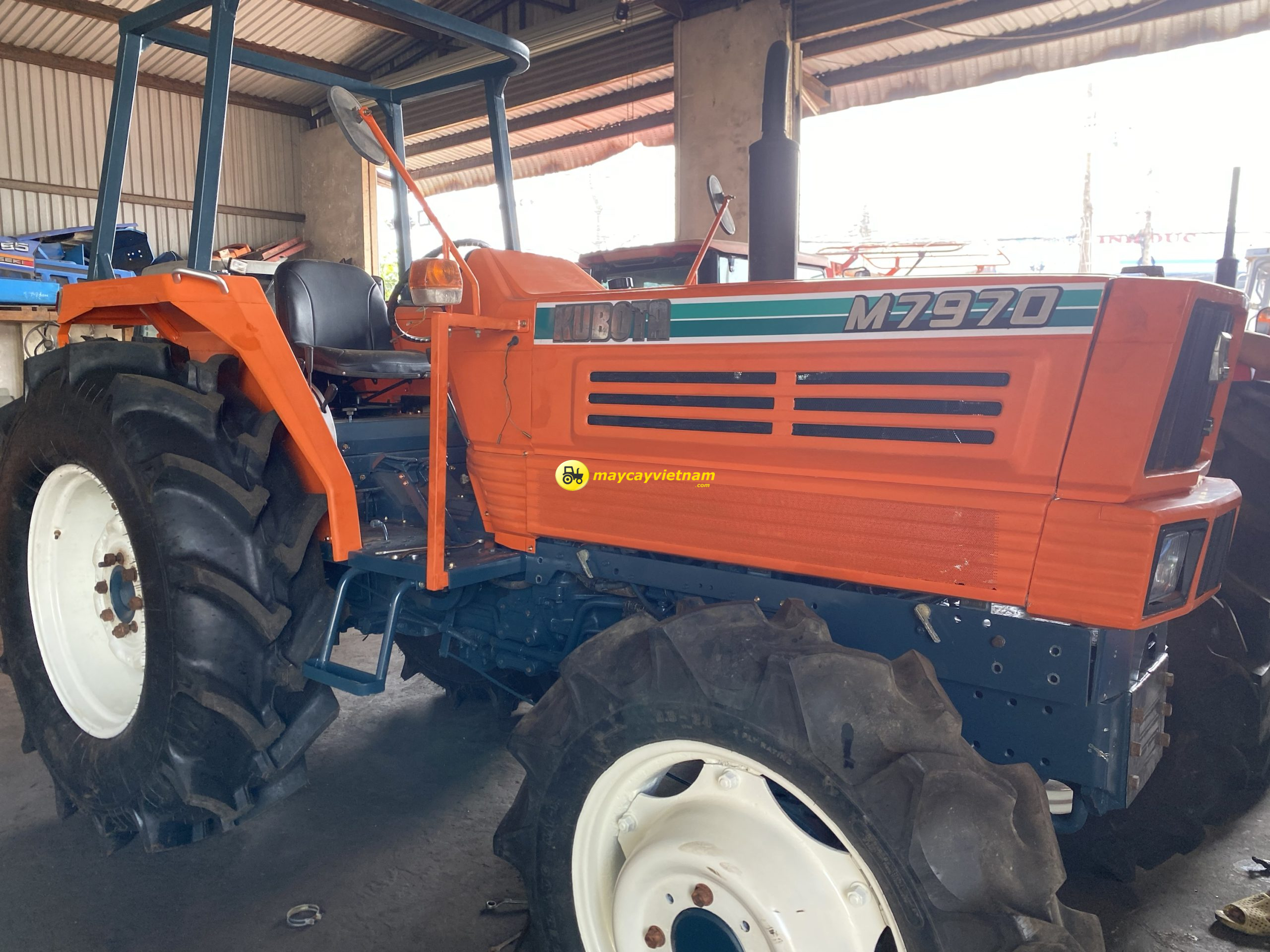áy Cày Kubota M7970