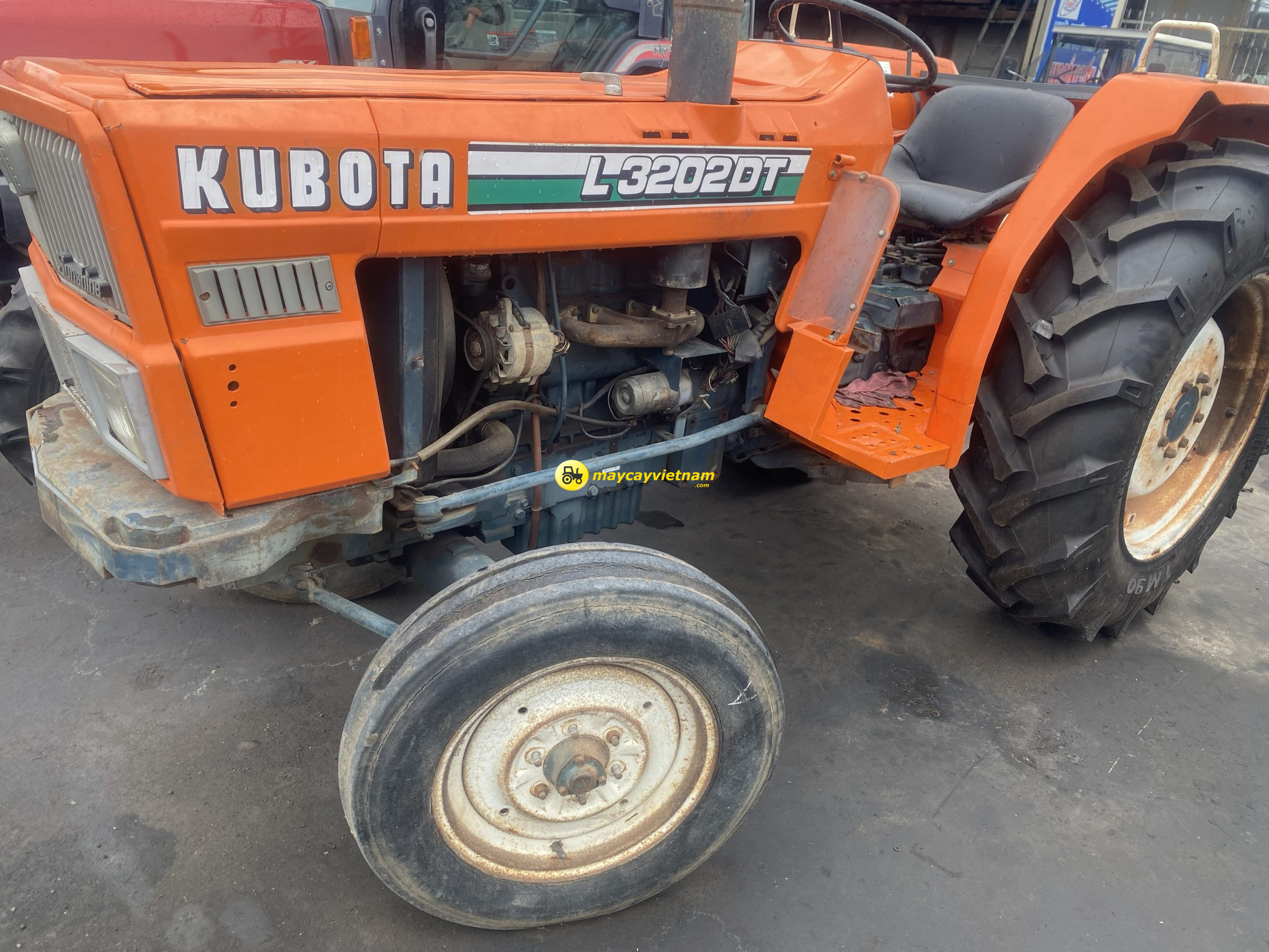 Máy cày KUBOTA L3202 - Hình ảnh 8