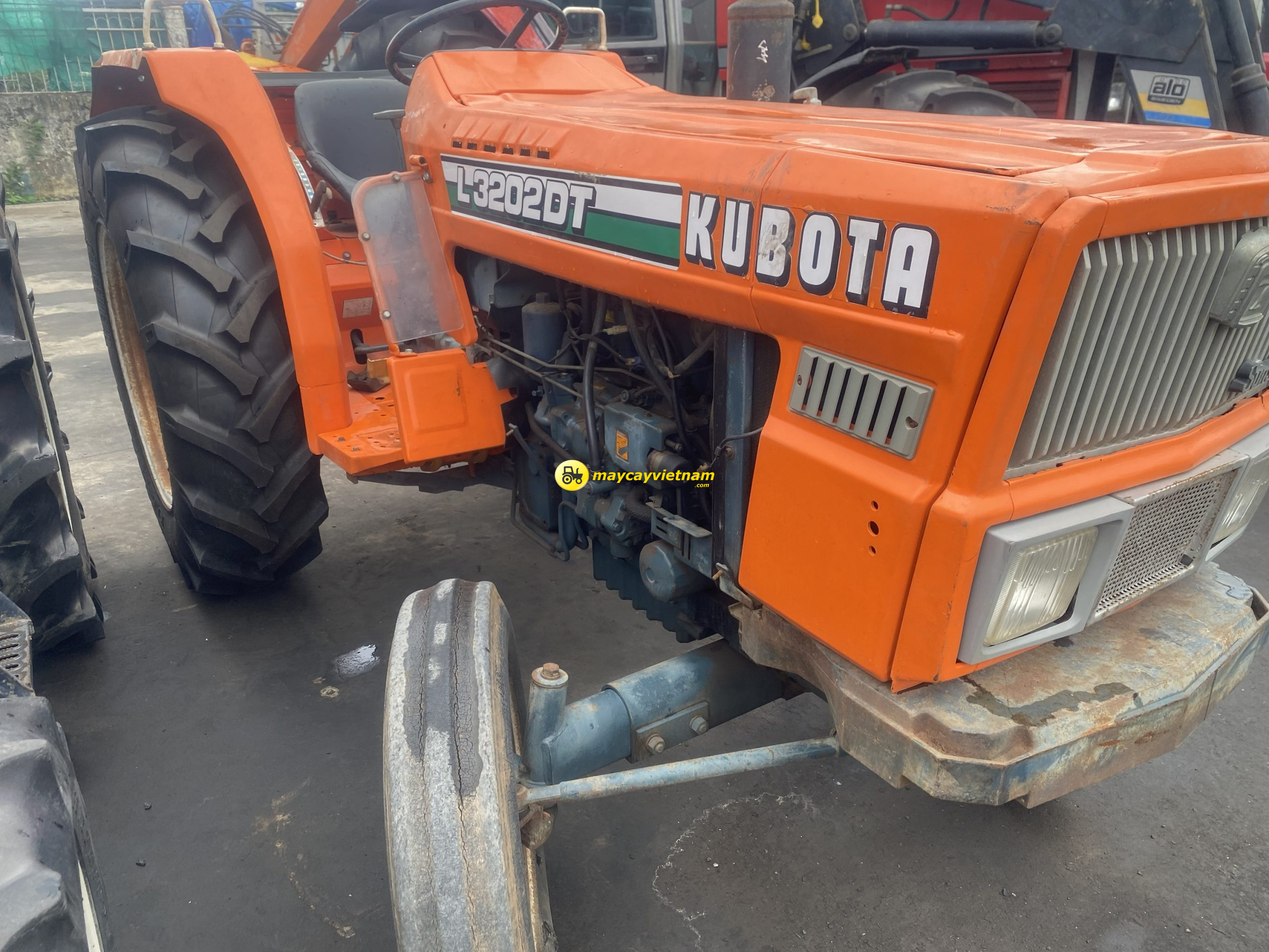 Máy cày KUBOTA L3202