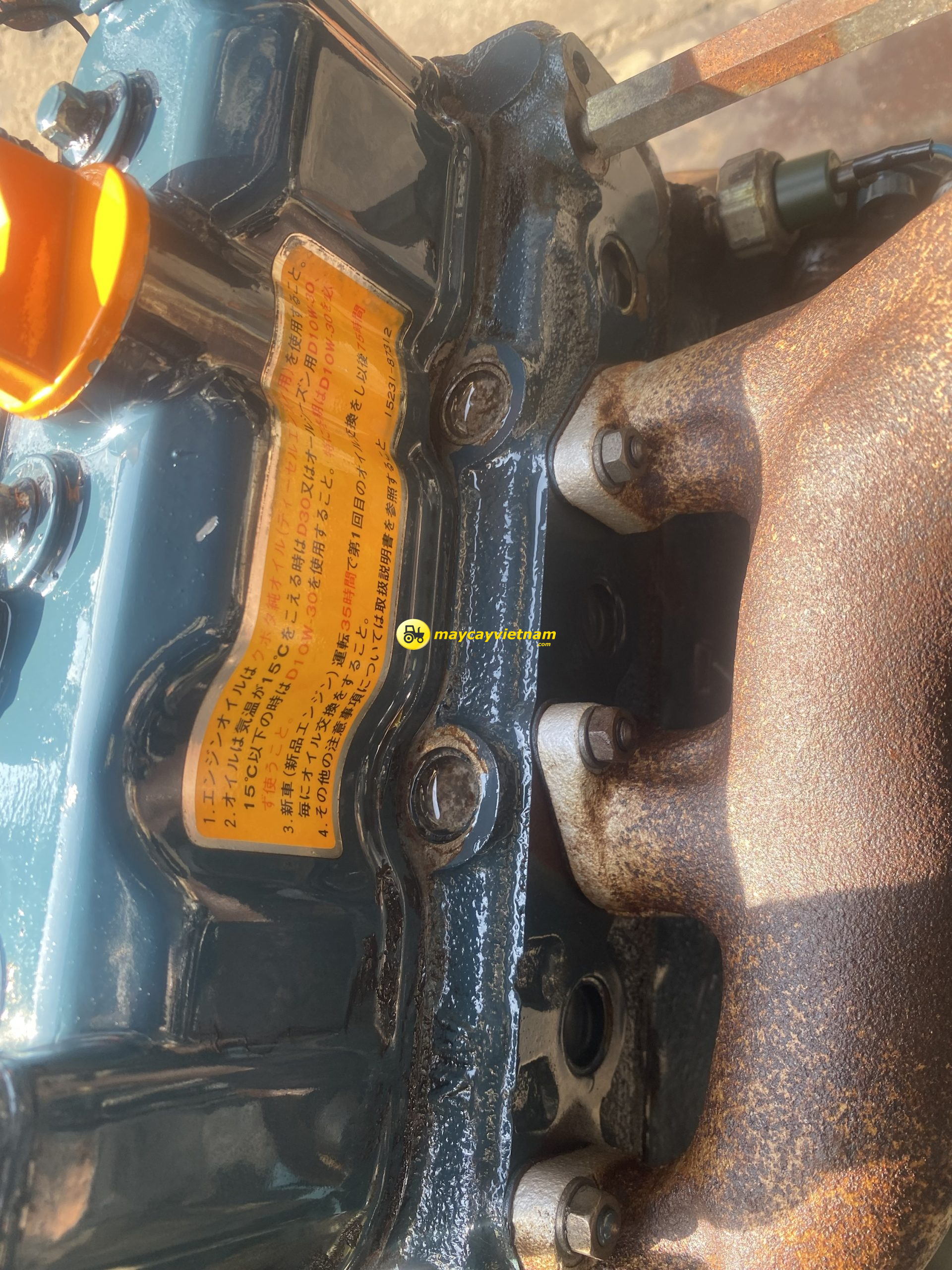 Động cơ Kubota D837 - Hình ảnh 4