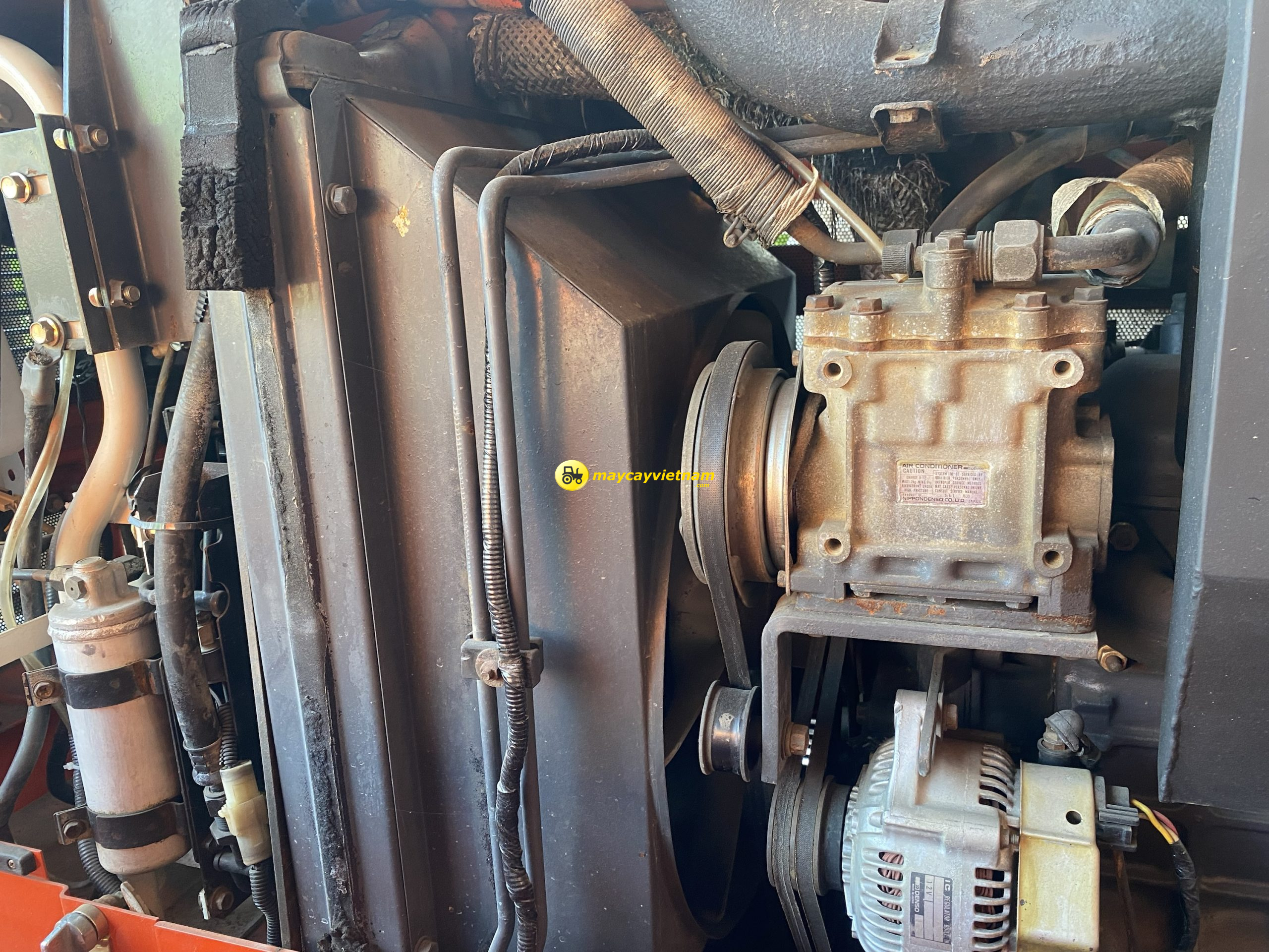 Máy cày Kubota M1-115 DT Số Cơ Cabin - Hình ảnh 18