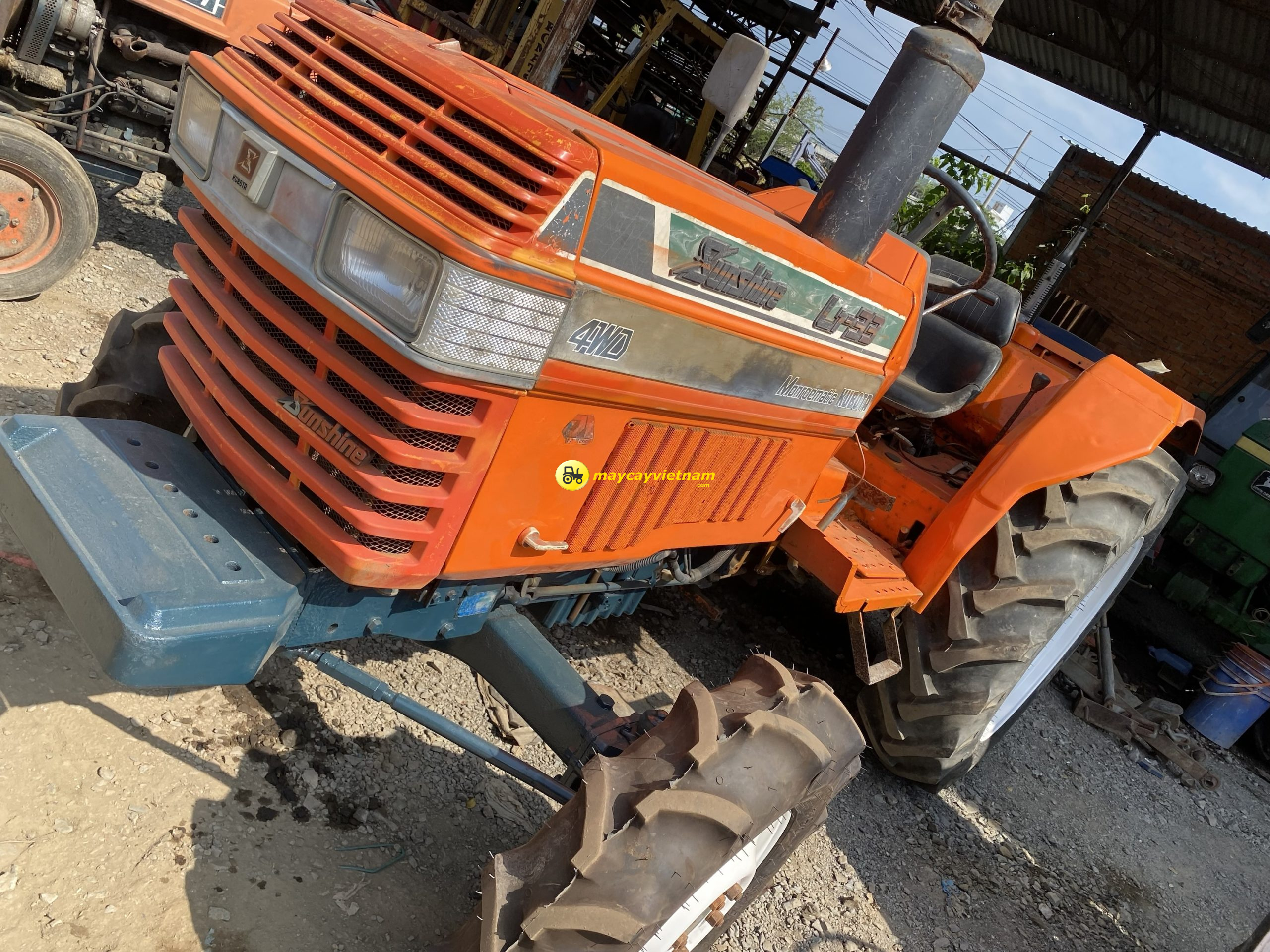 Máy cày KUBOTA L1-33 Số nhớt - Hình ảnh 2