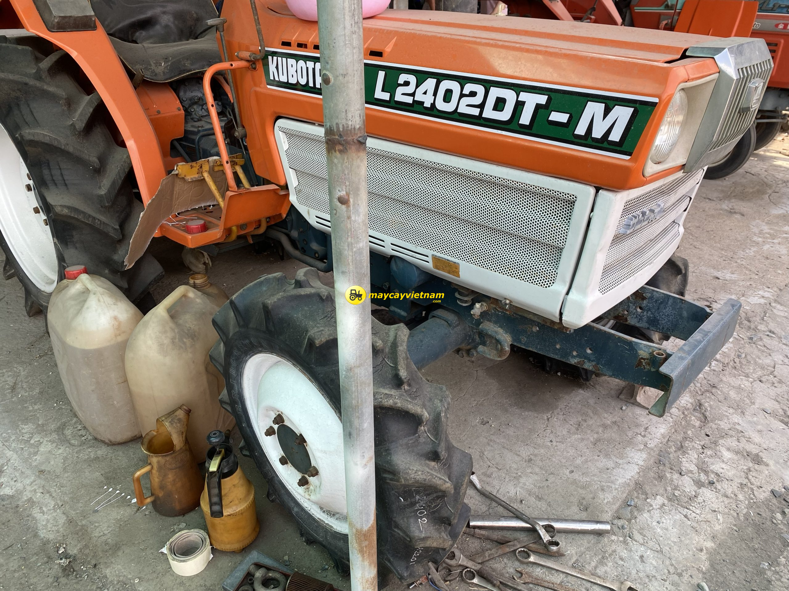 Máy cày KUBOTA L2402DT - Hình ảnh 2