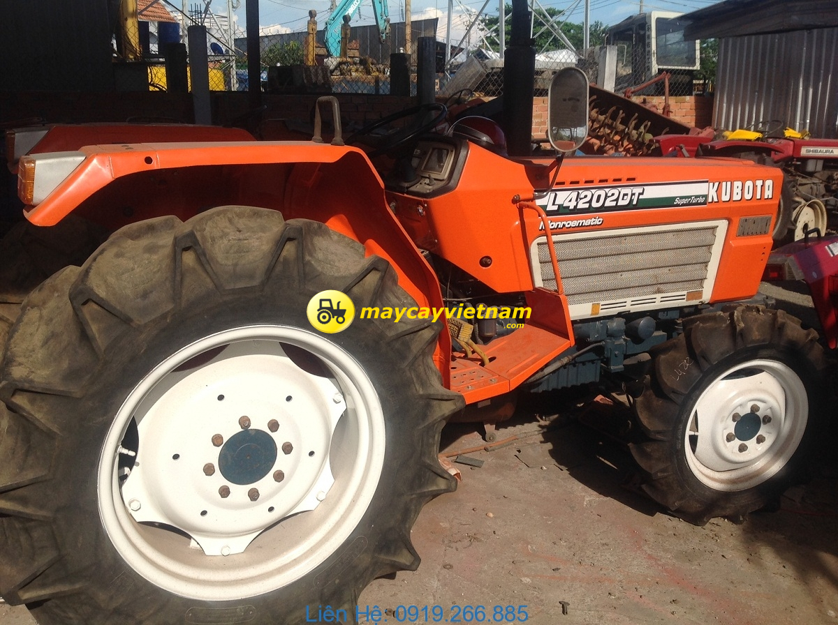 Máy Cày Kubota L4202DT